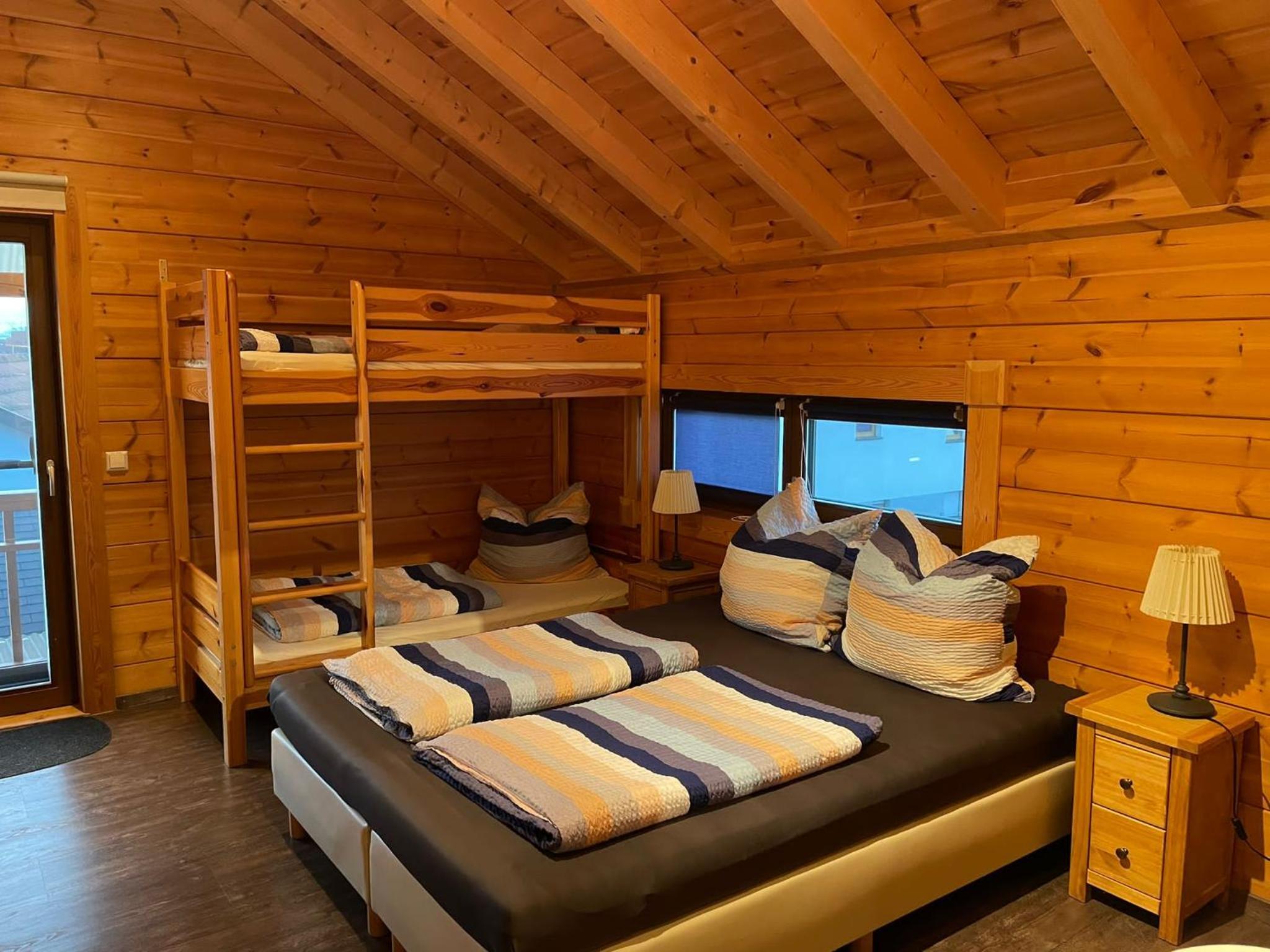 Quadruple Room with Private Bathroom photo 1