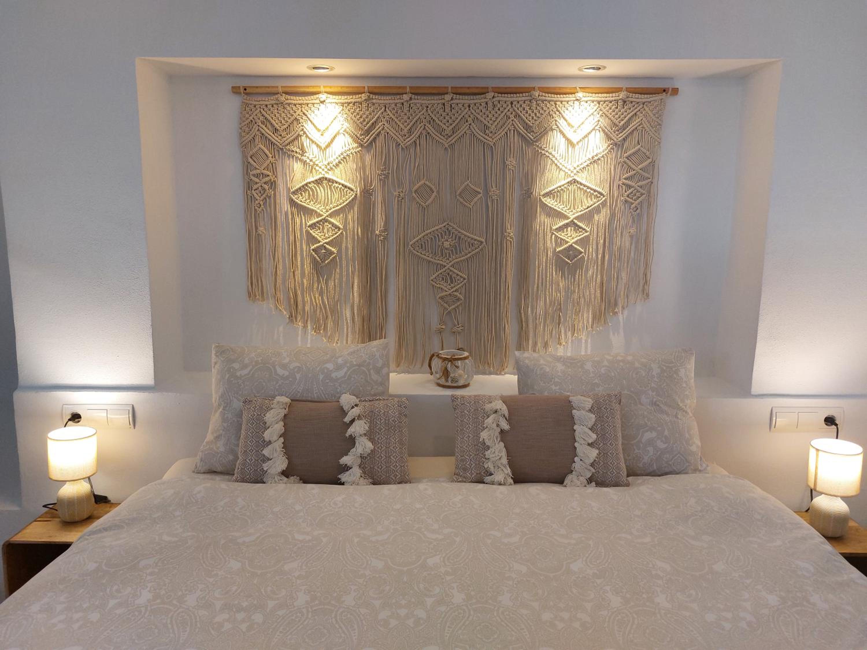 Estudio King con Sofá Cama