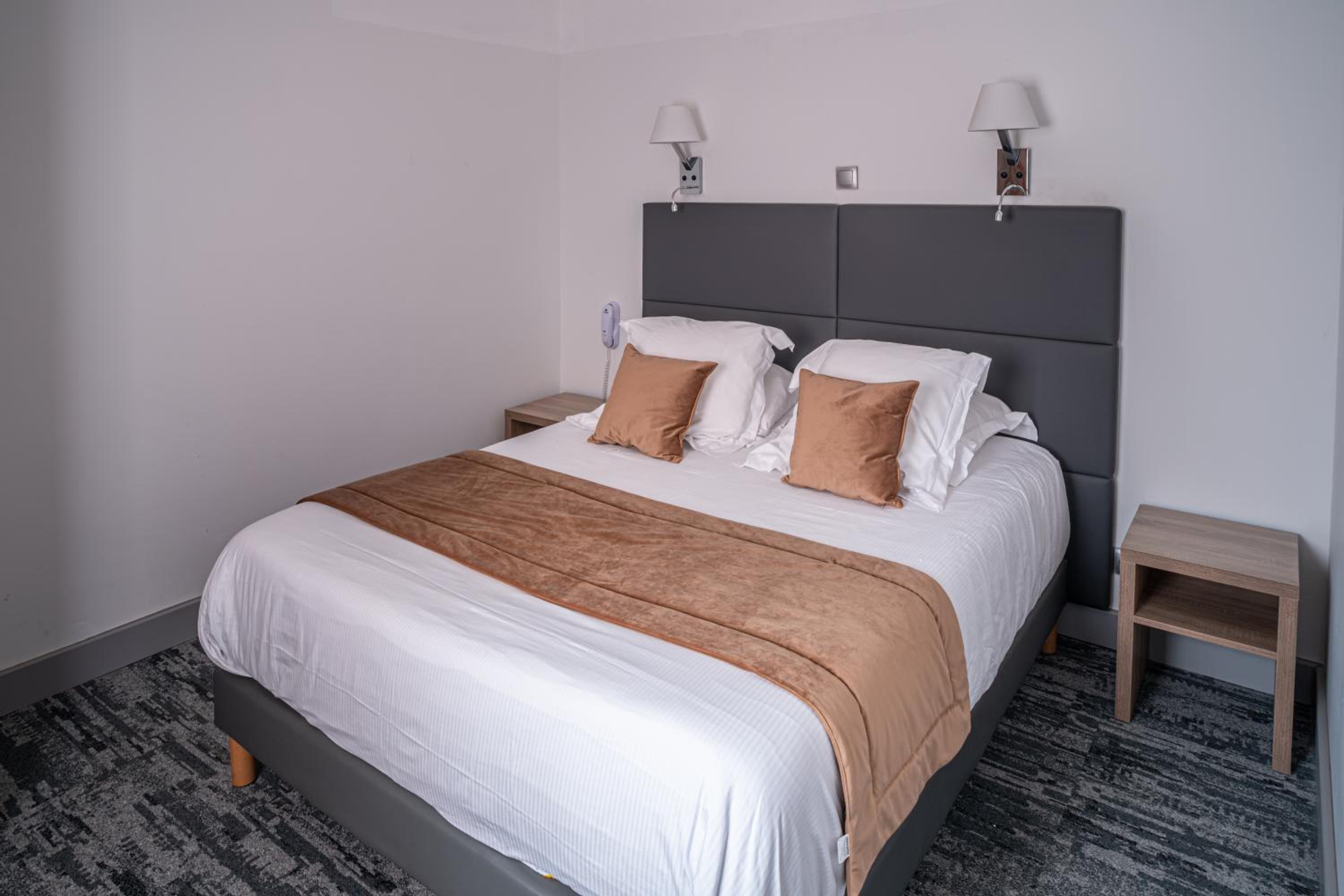 Standard Double Suite photo 3