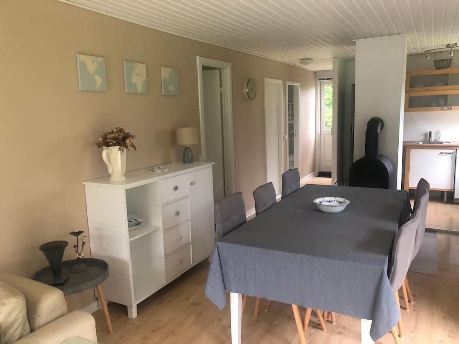 Three-Bedroom House photo 2