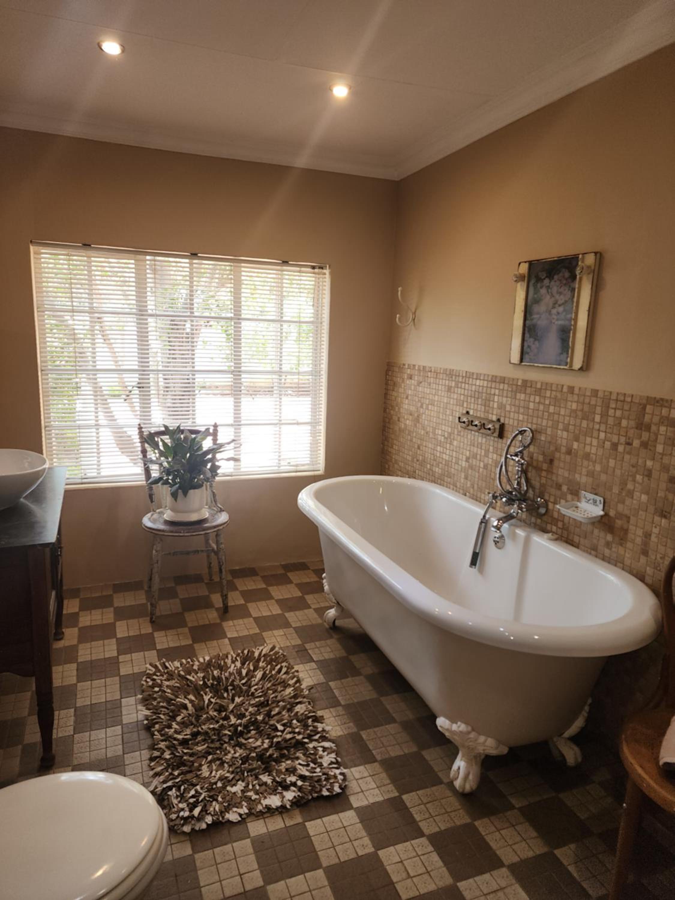 Double Room With Private Bathroom photo 3