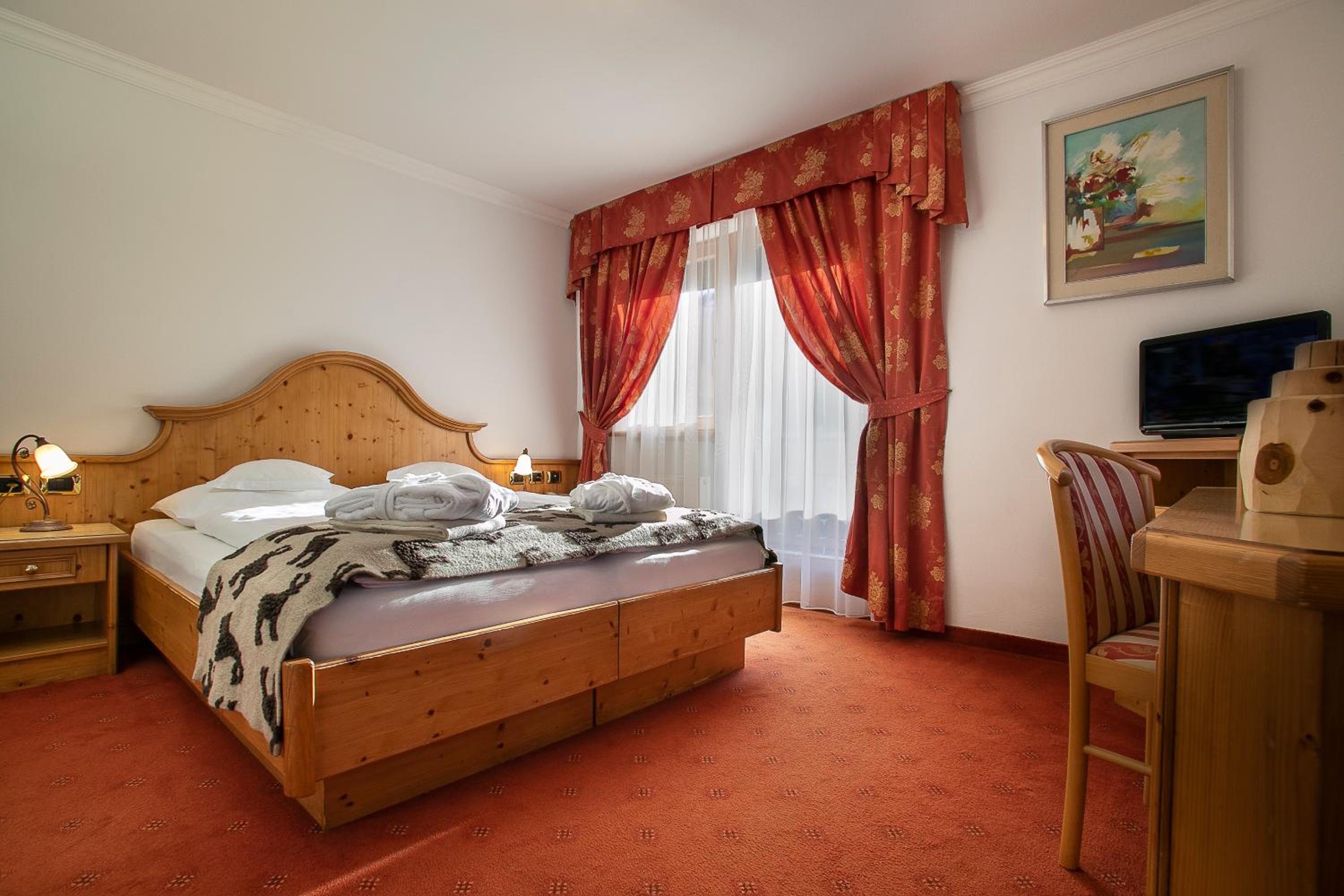 Double or Twin Room - Photo 2
