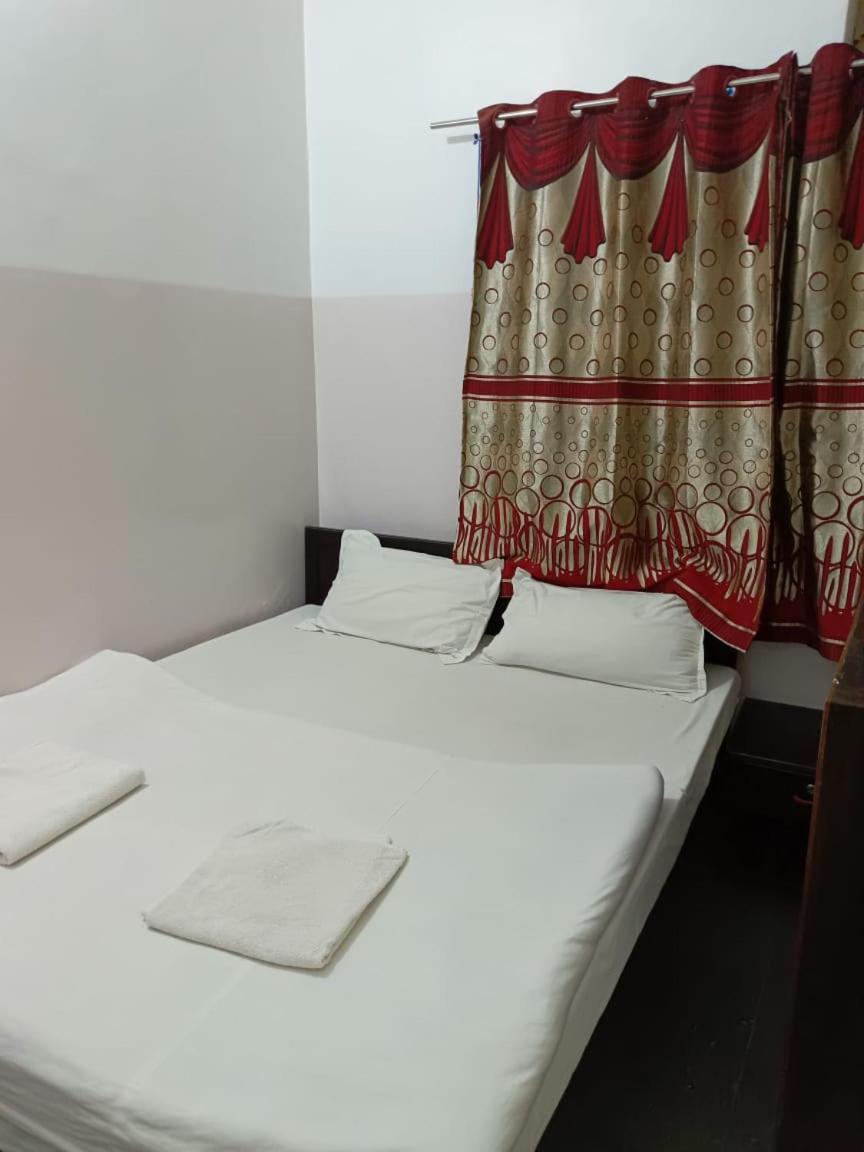 Single Room - Photo 1