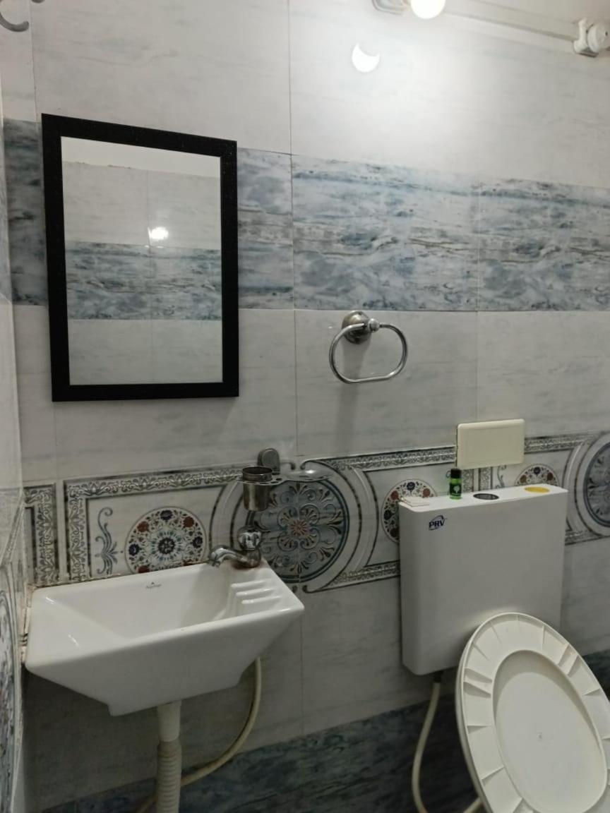 Budget Triple Room - Photo 7