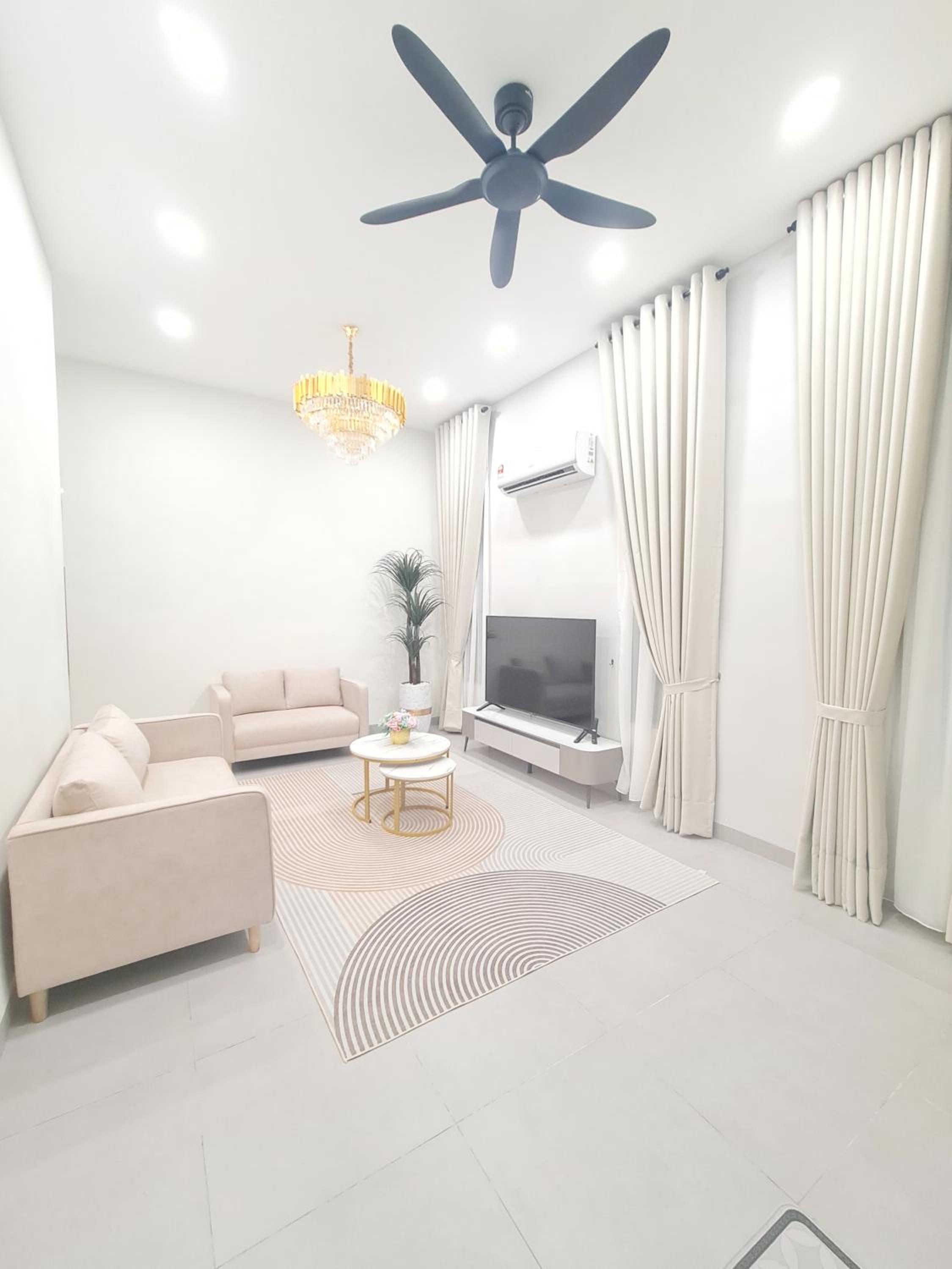 Three-Bedroom House photo 1