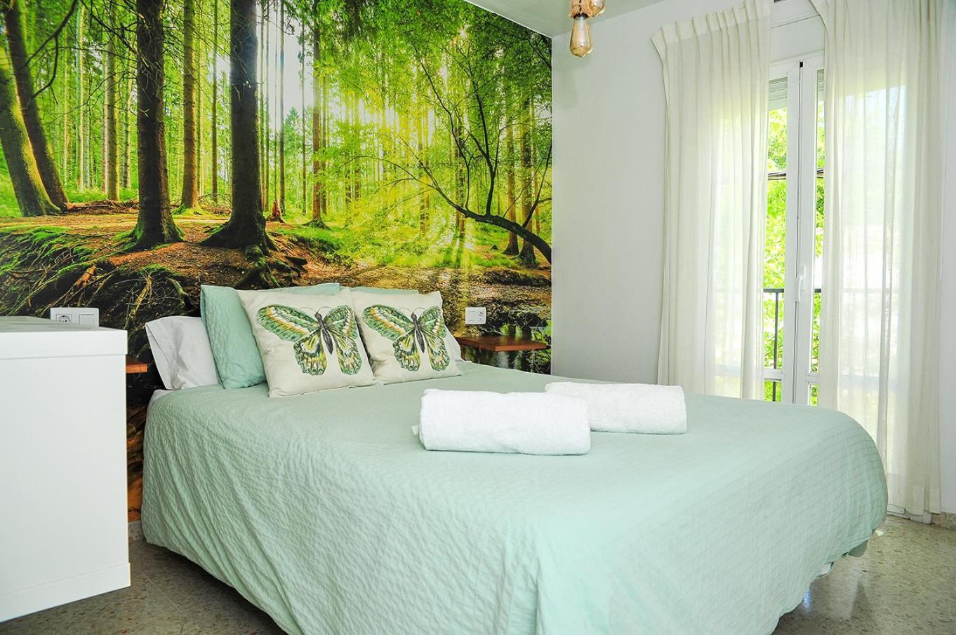 One-Bedroom Apartment - Photo 1