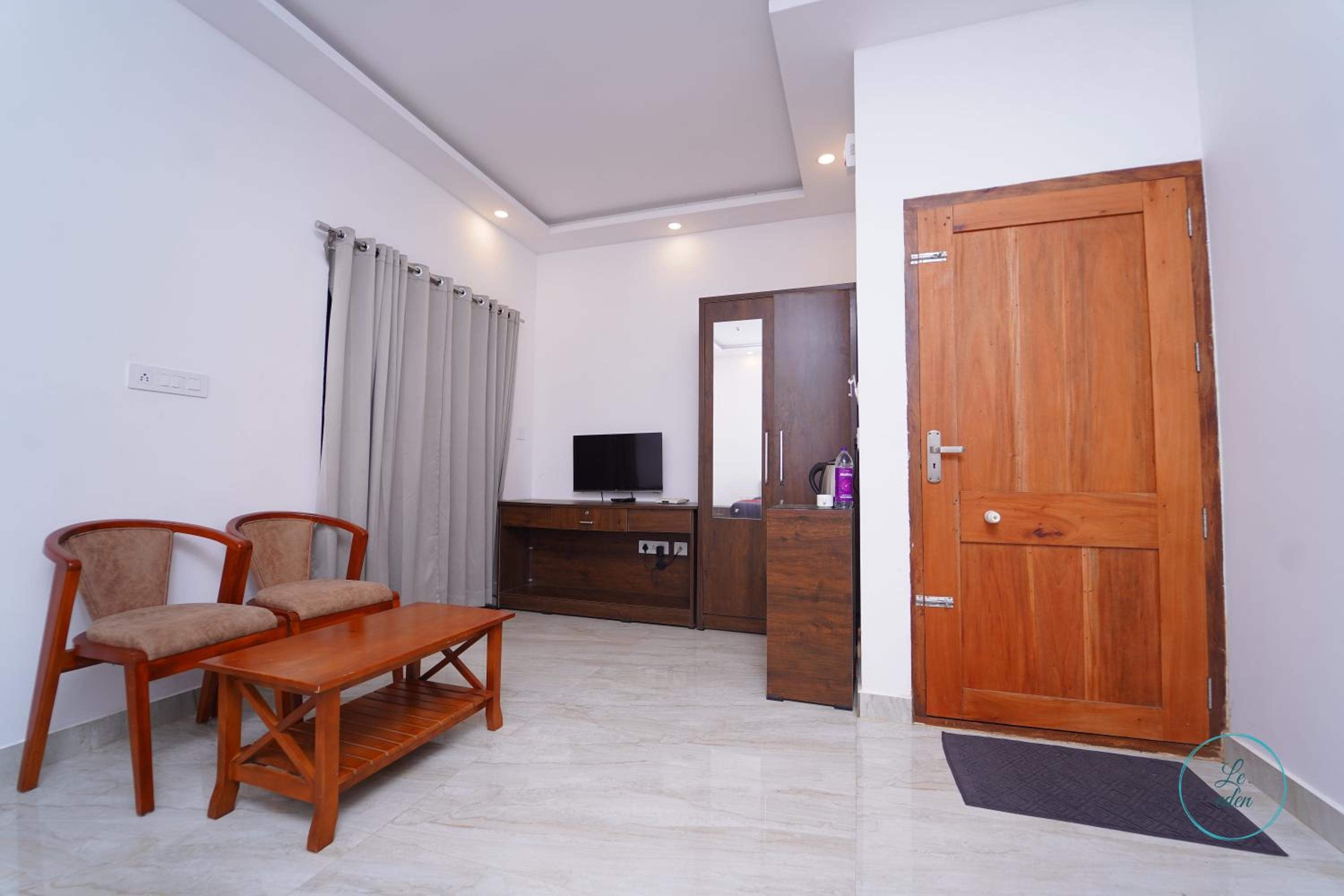 Villa with Private Pool - Photo 1