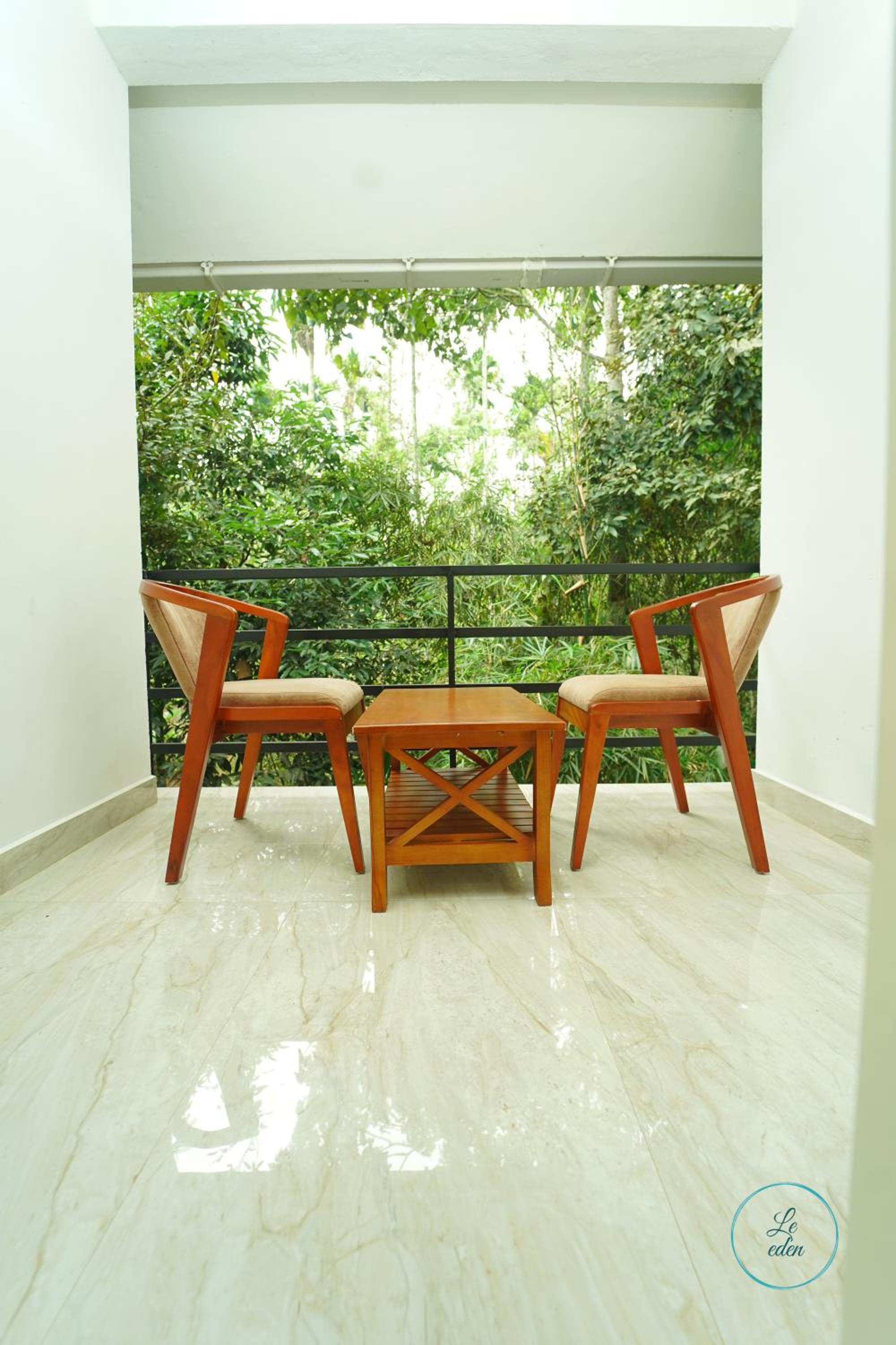 Villa with Private Pool - Photo 2