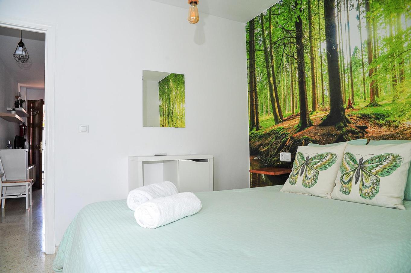 One-Bedroom Apartment - Photo 12