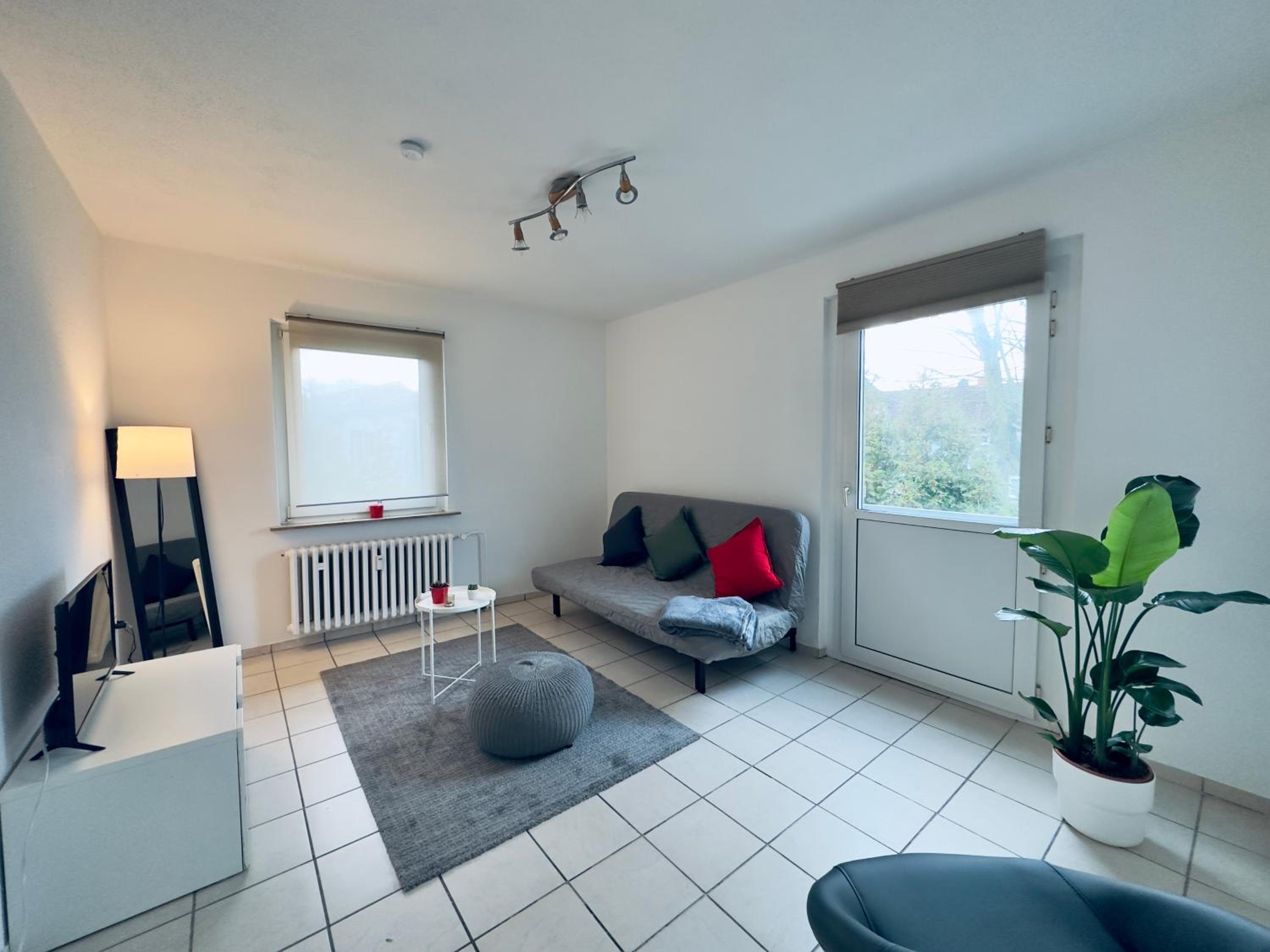 One-Bedroom Apartment photo 2