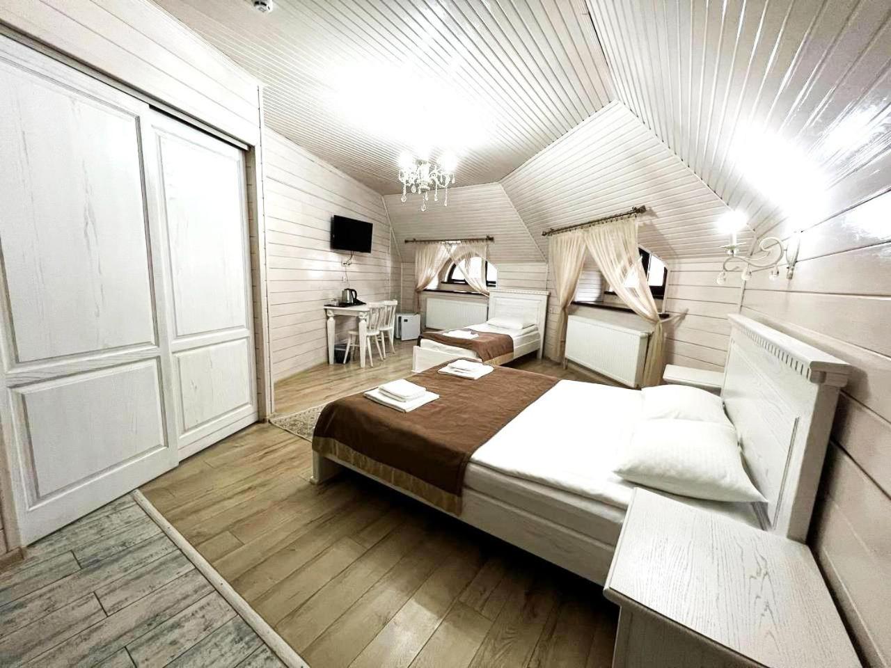 Triple Room In Attic  photo 2