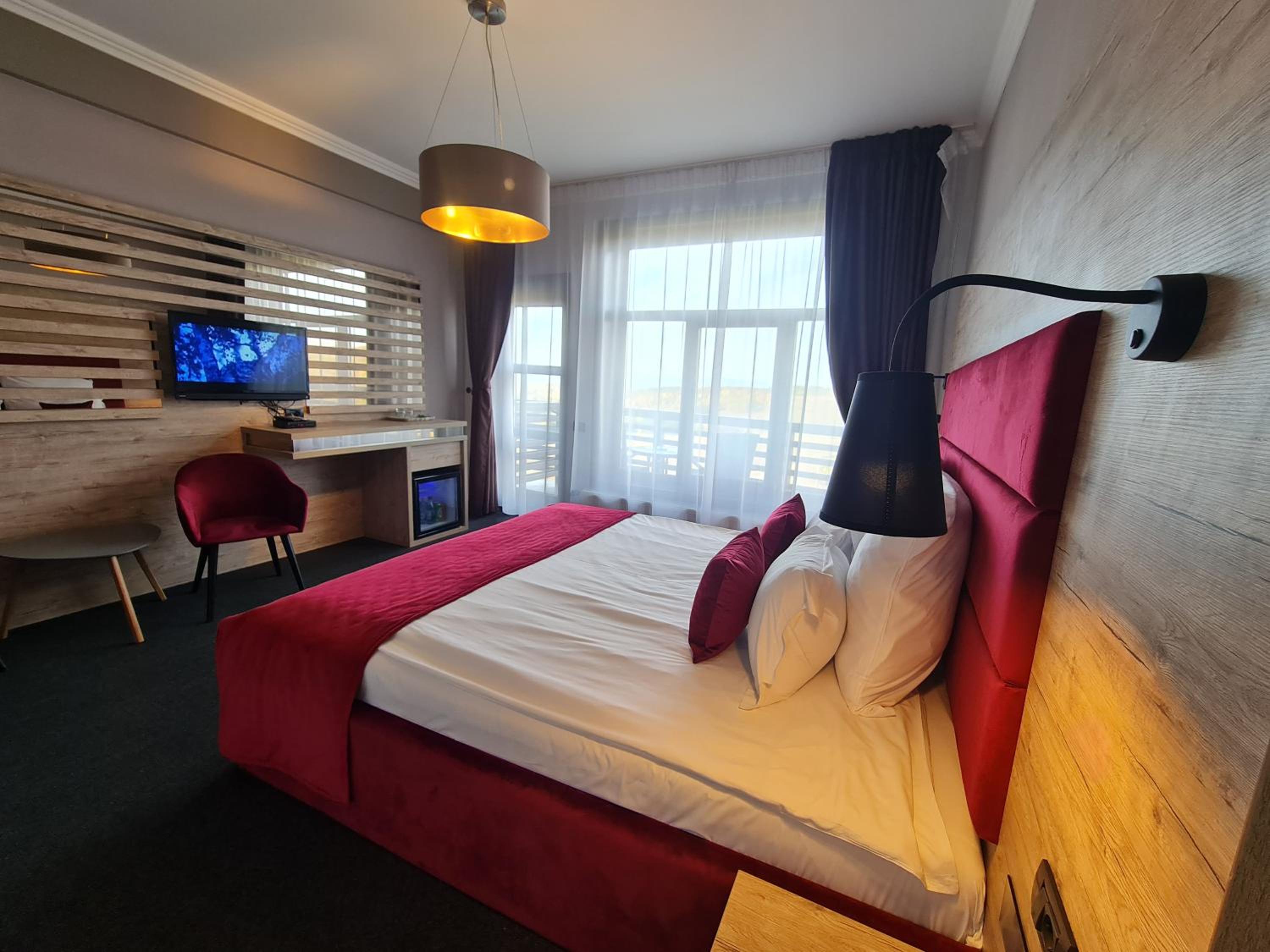 King Room with Mountain View photo 1