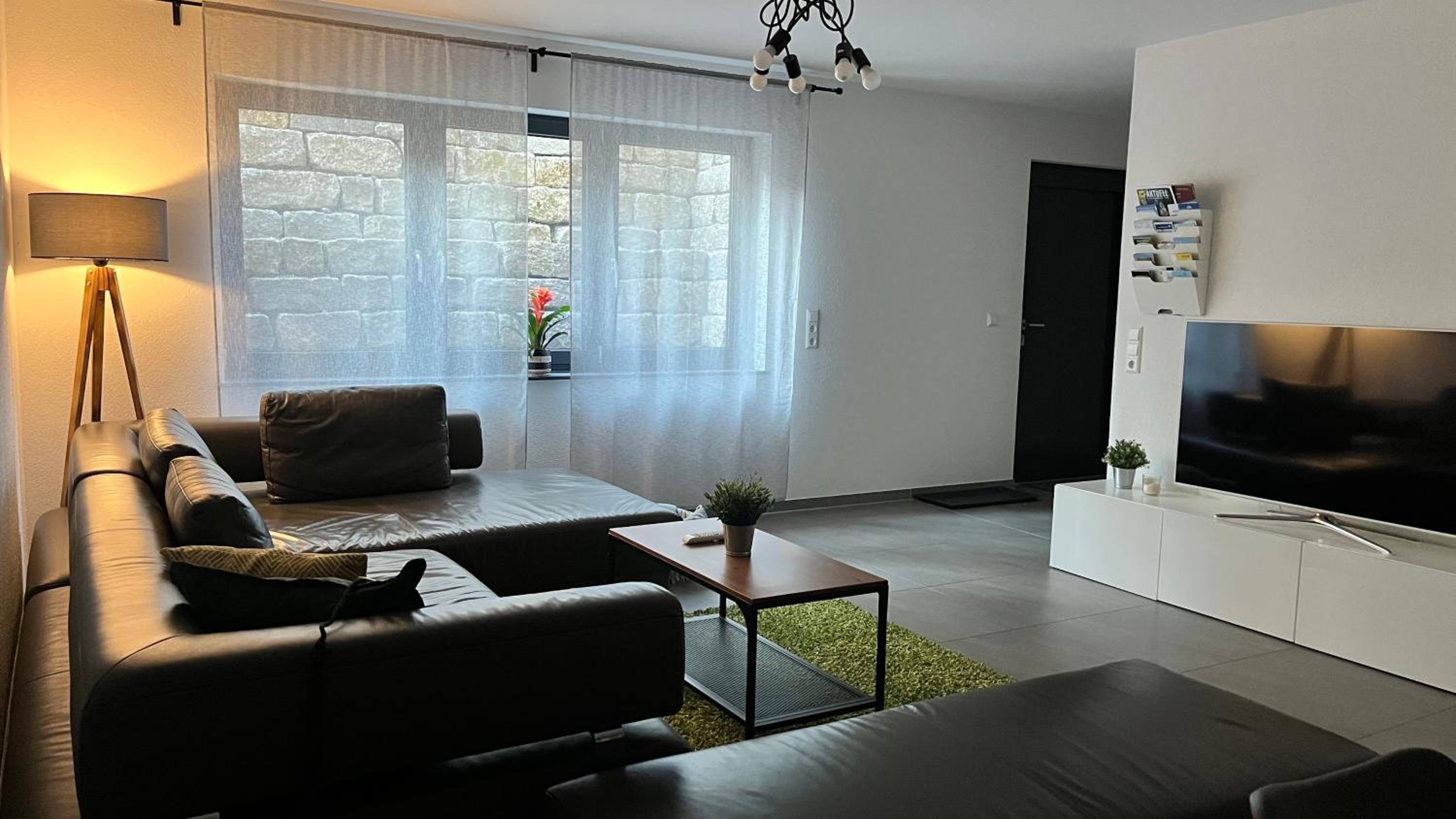 One-Bedroom Apartment - Photo 17