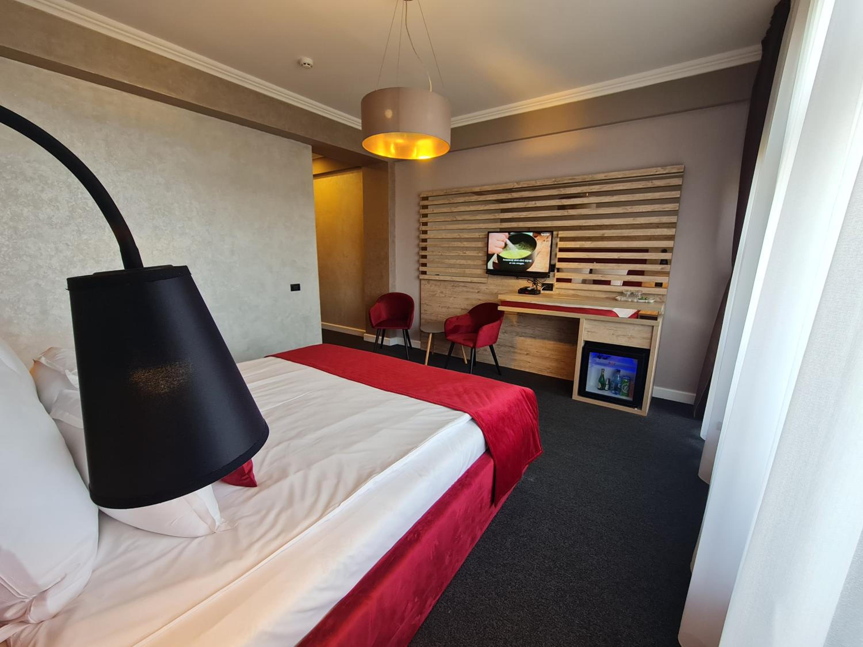 King Room with Mountain View photo 2