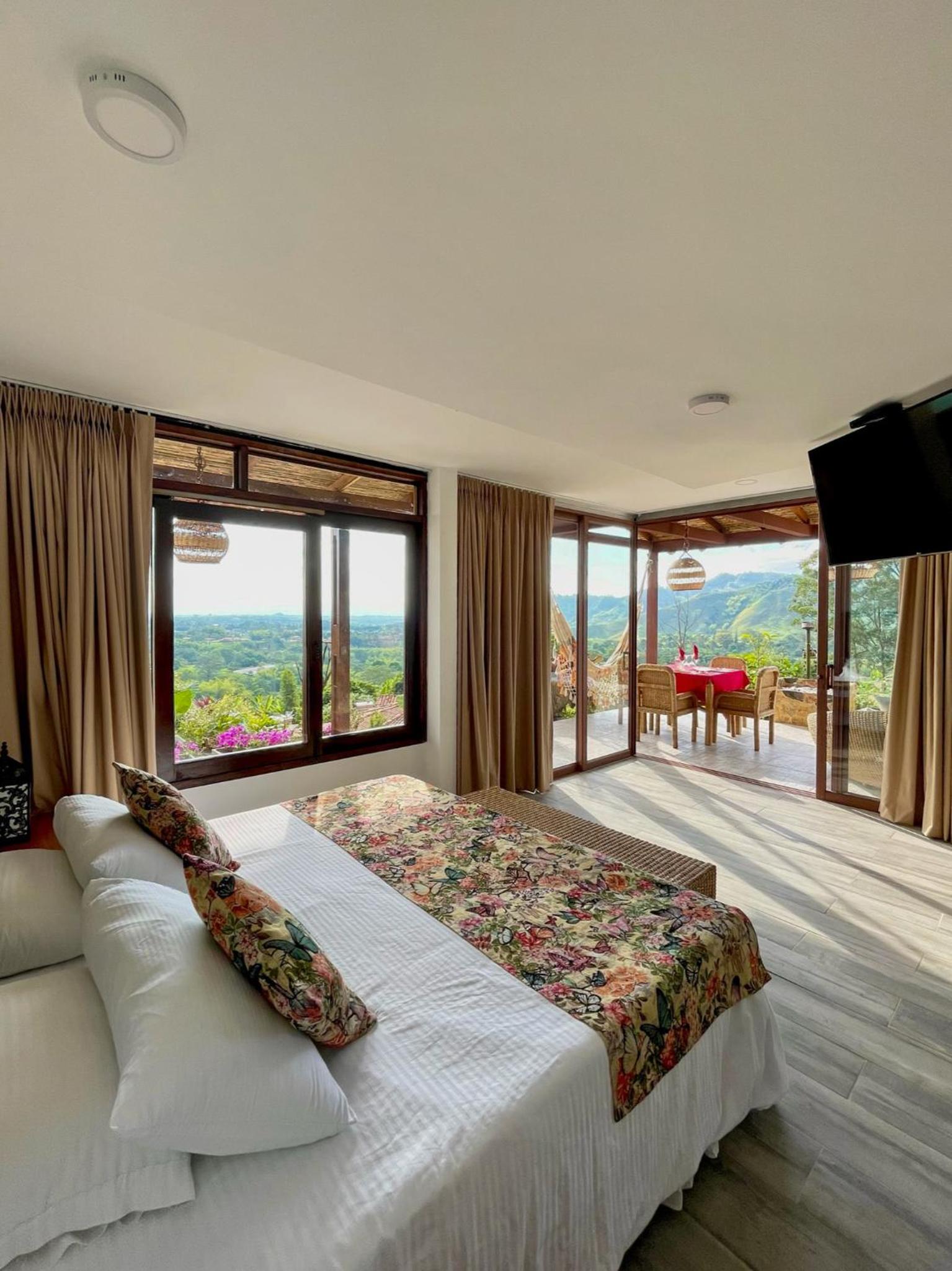 Deluxe Suite with Spa Bath