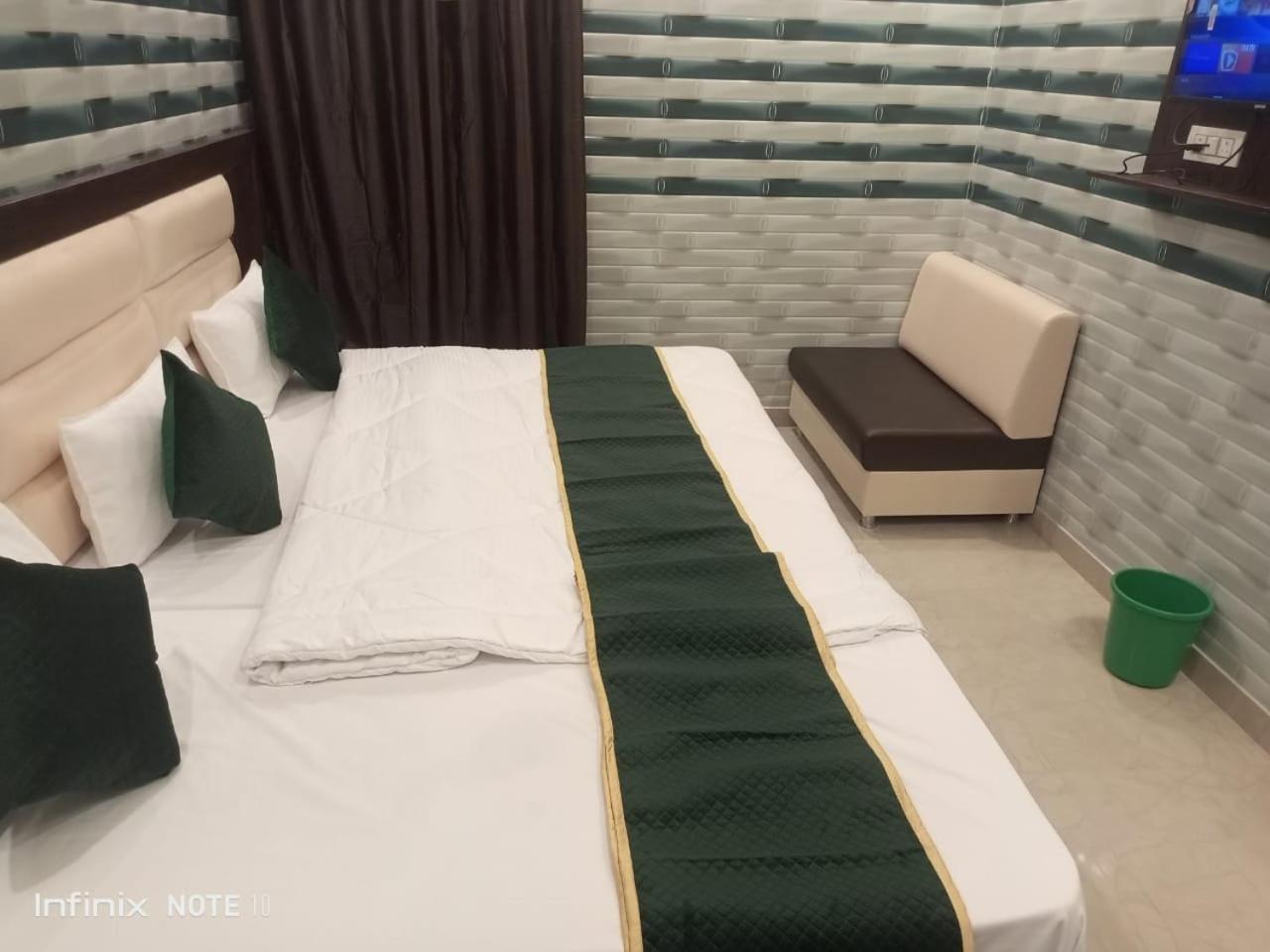 Triple Room with Private Bathroom