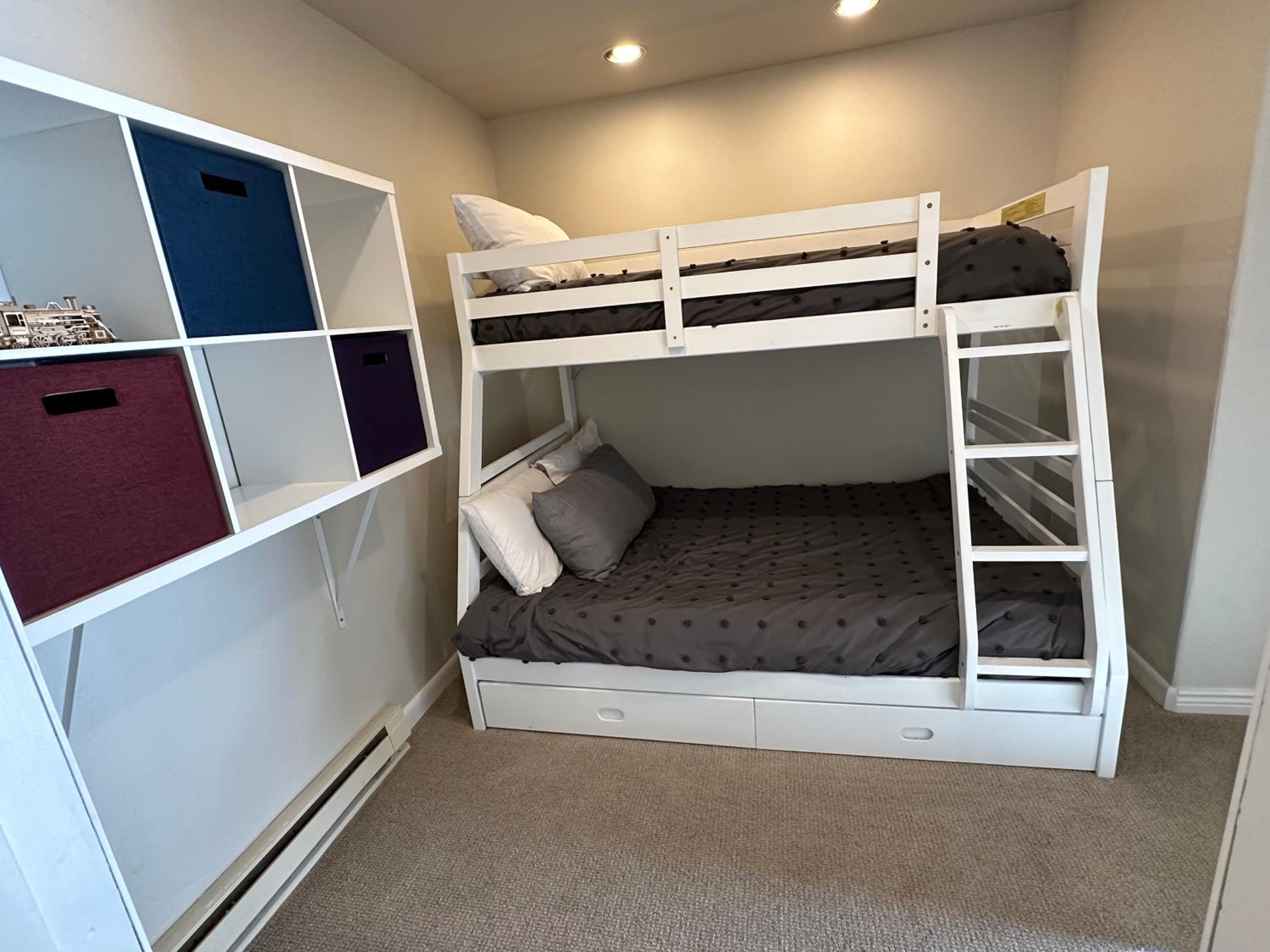 Two-Bedroom House photo 3