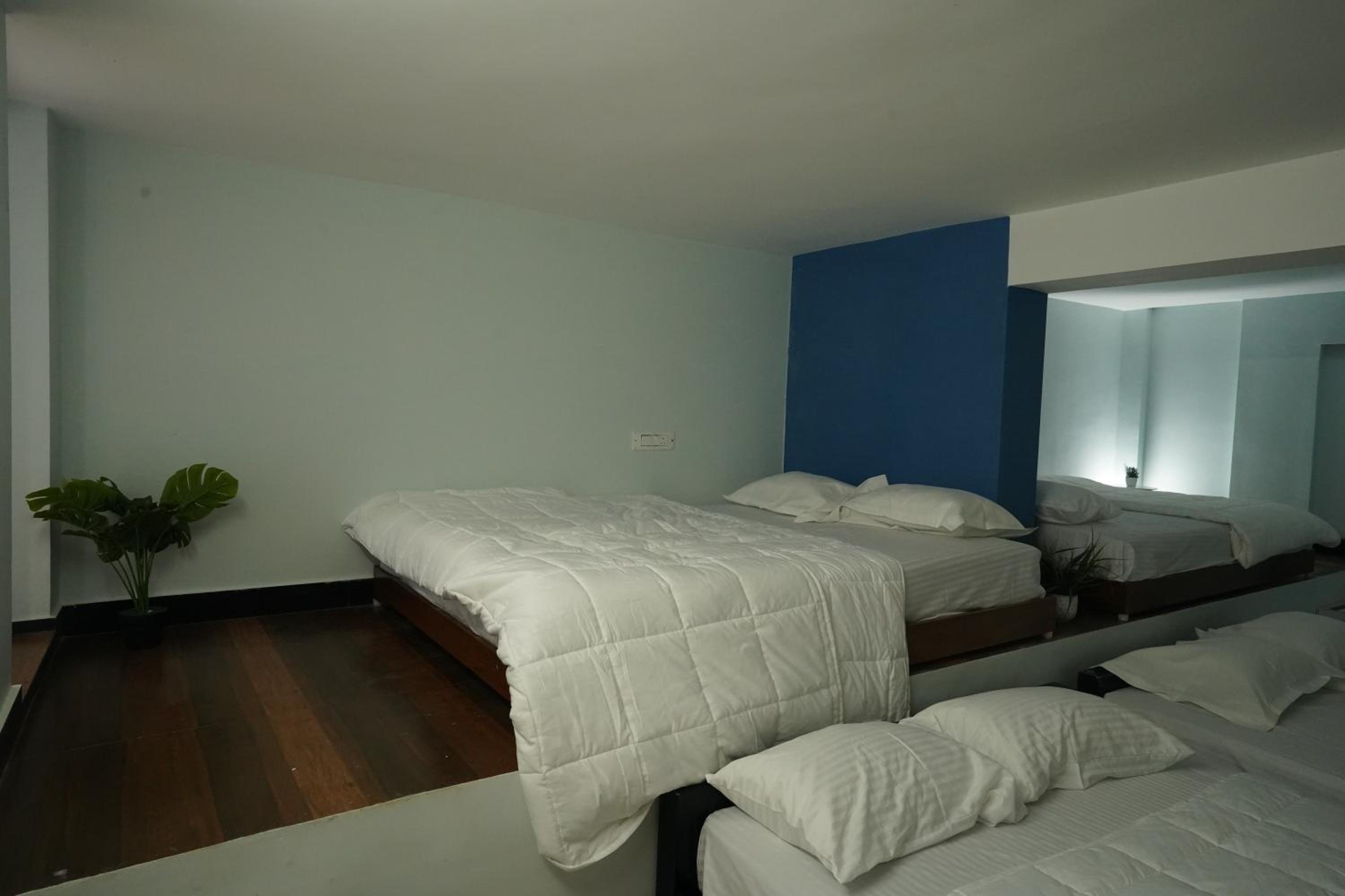 Deluxe Family Suite