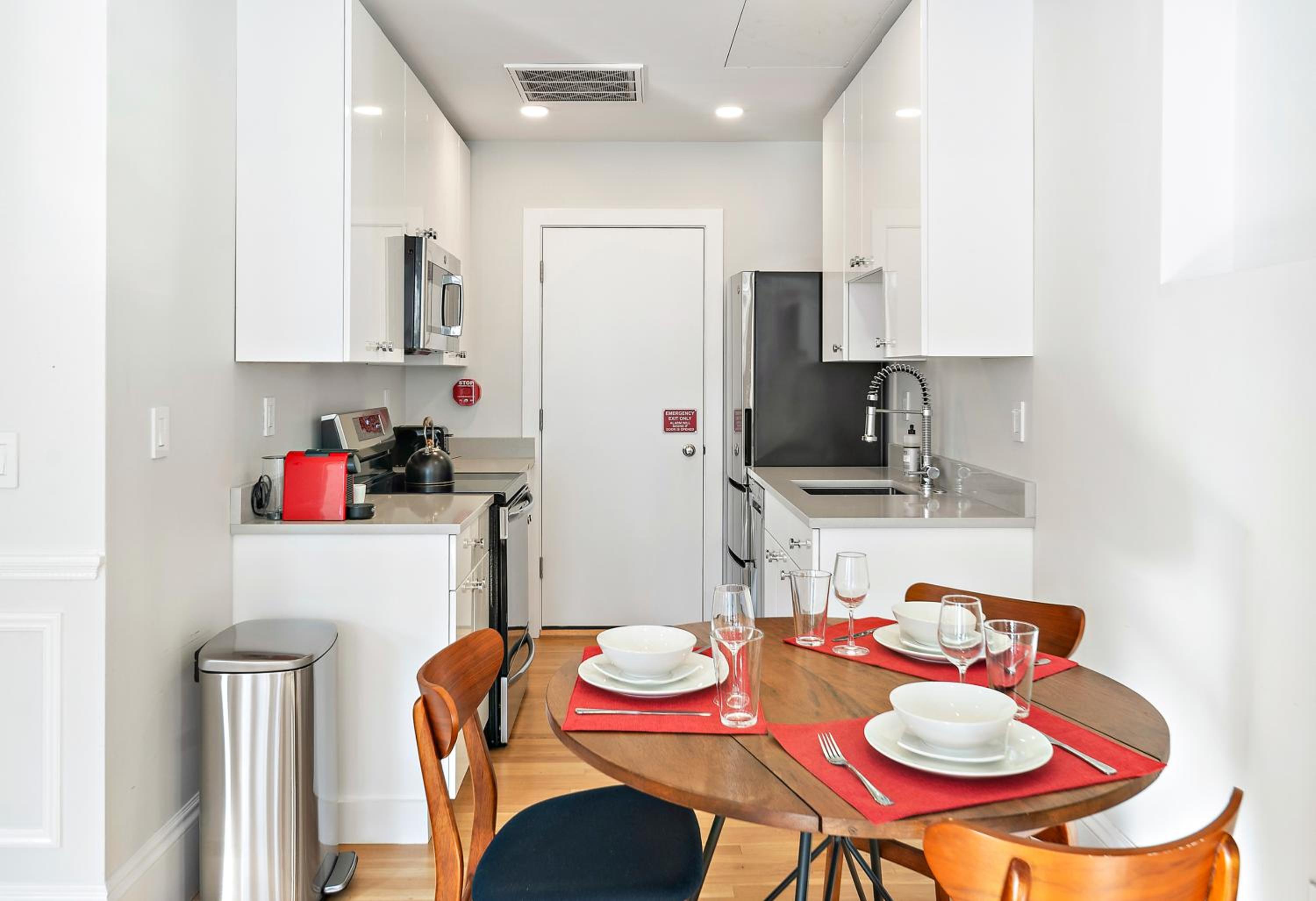 Superior King Suite photo 2