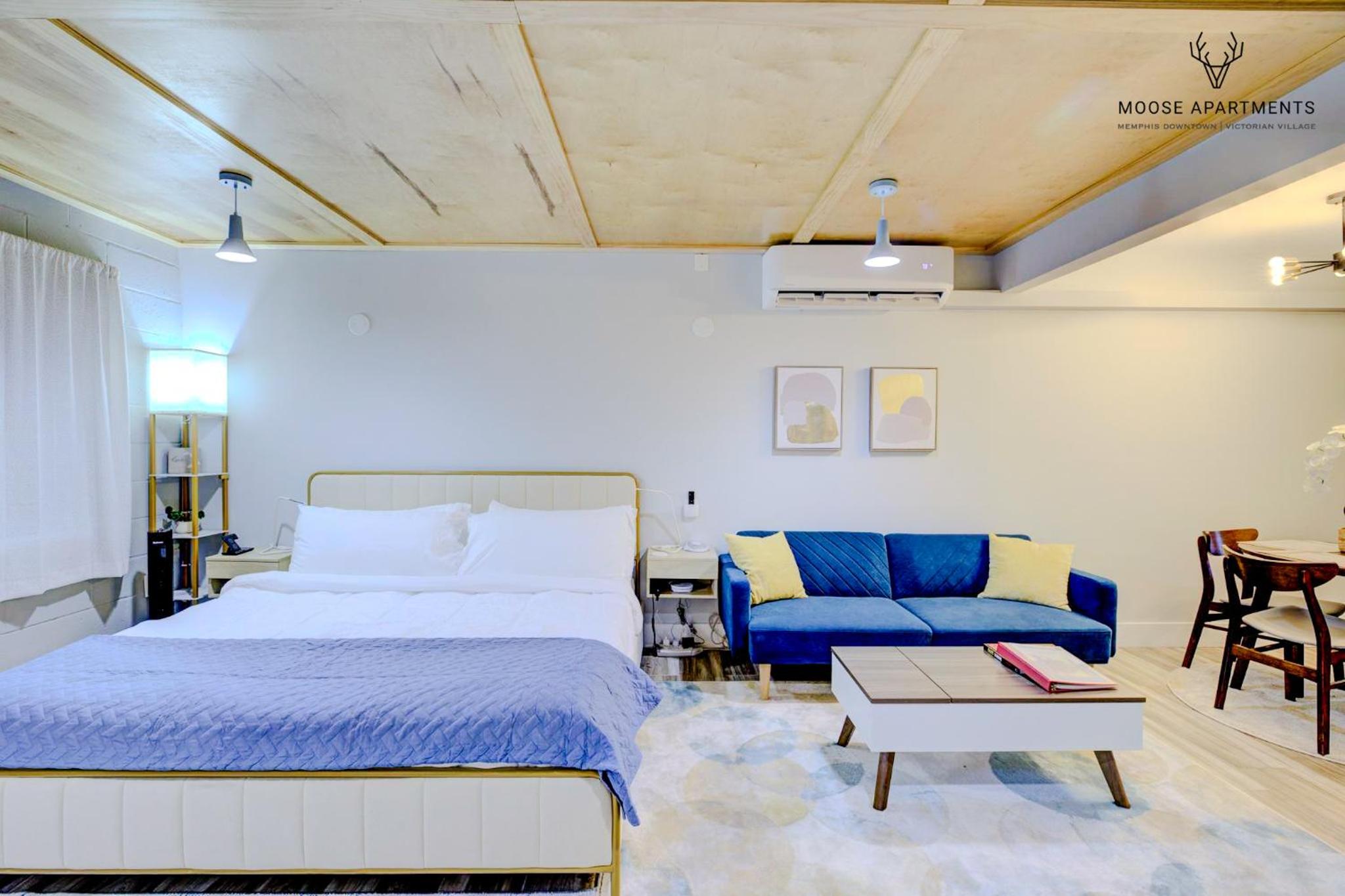 One-Bedroom Apartment