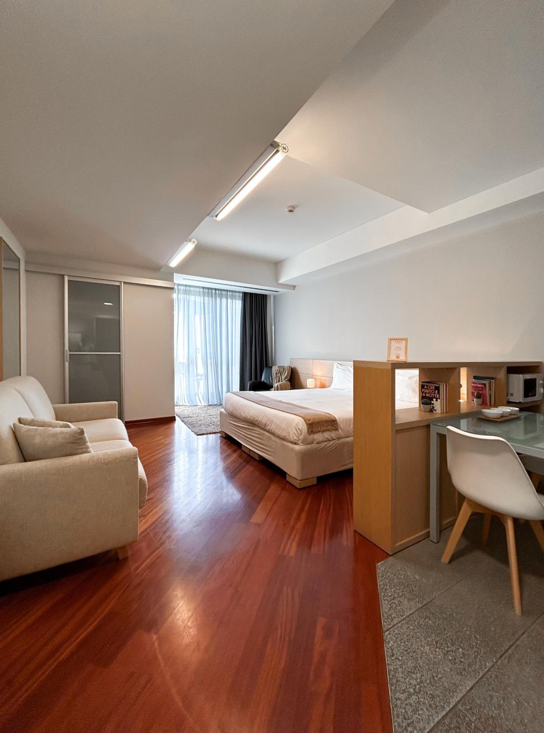 One-Bedroom Apartment
