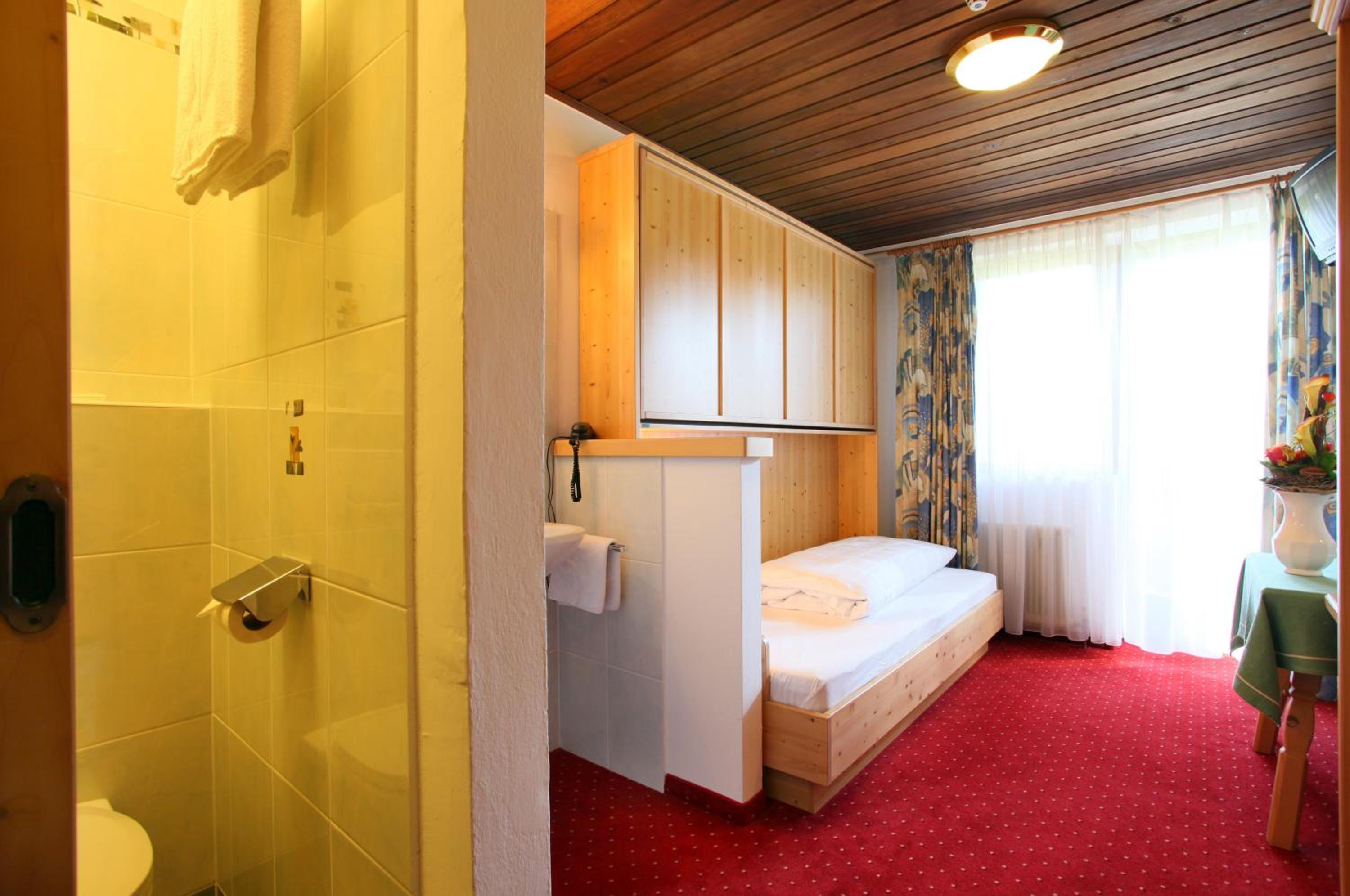 Standard Single Room