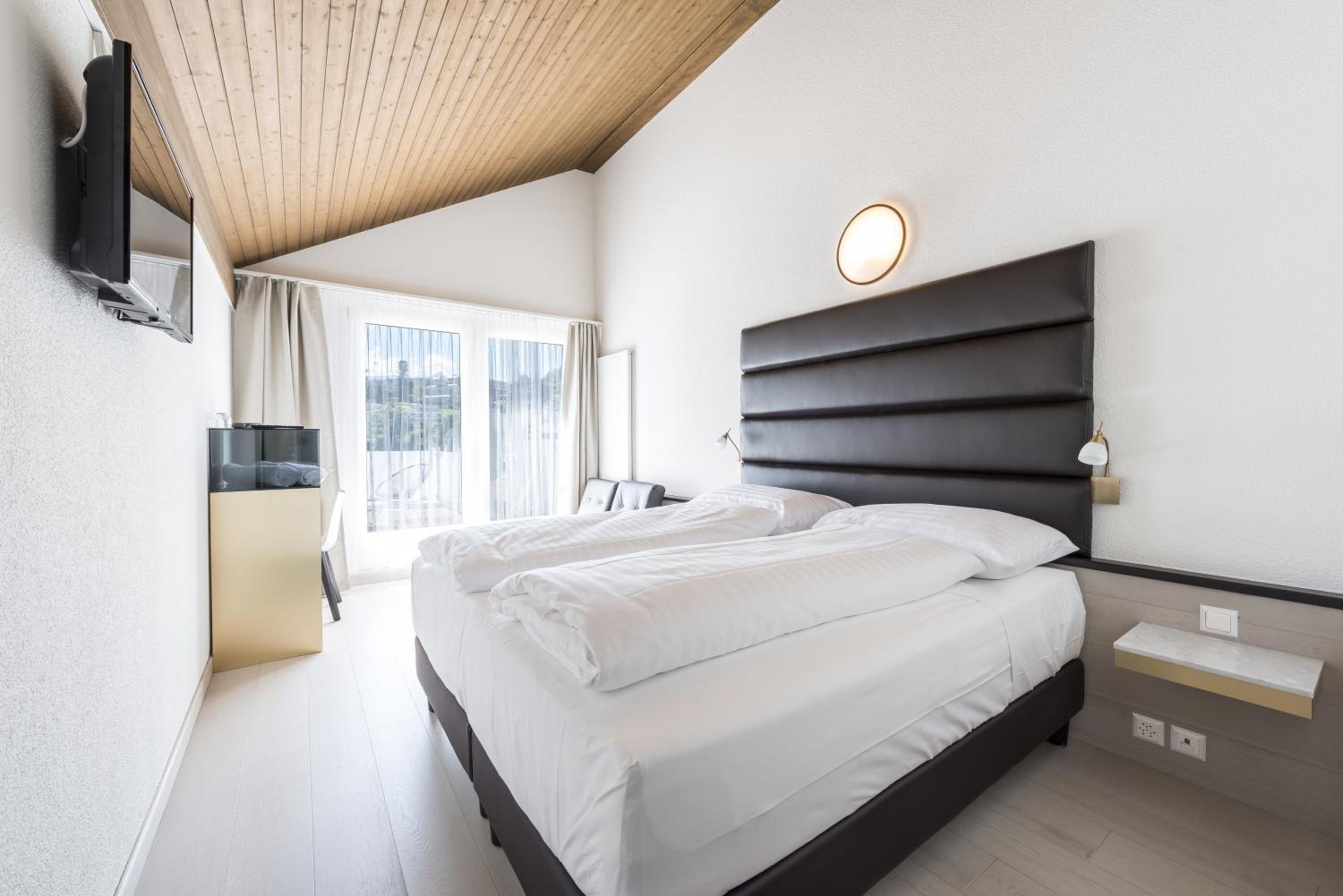 Double Room with Balcony - Photo 5