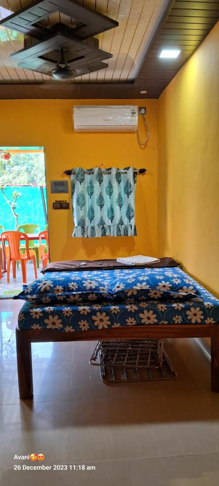 Deluxe Double Room (2 Adults + 1 Child) photo 3