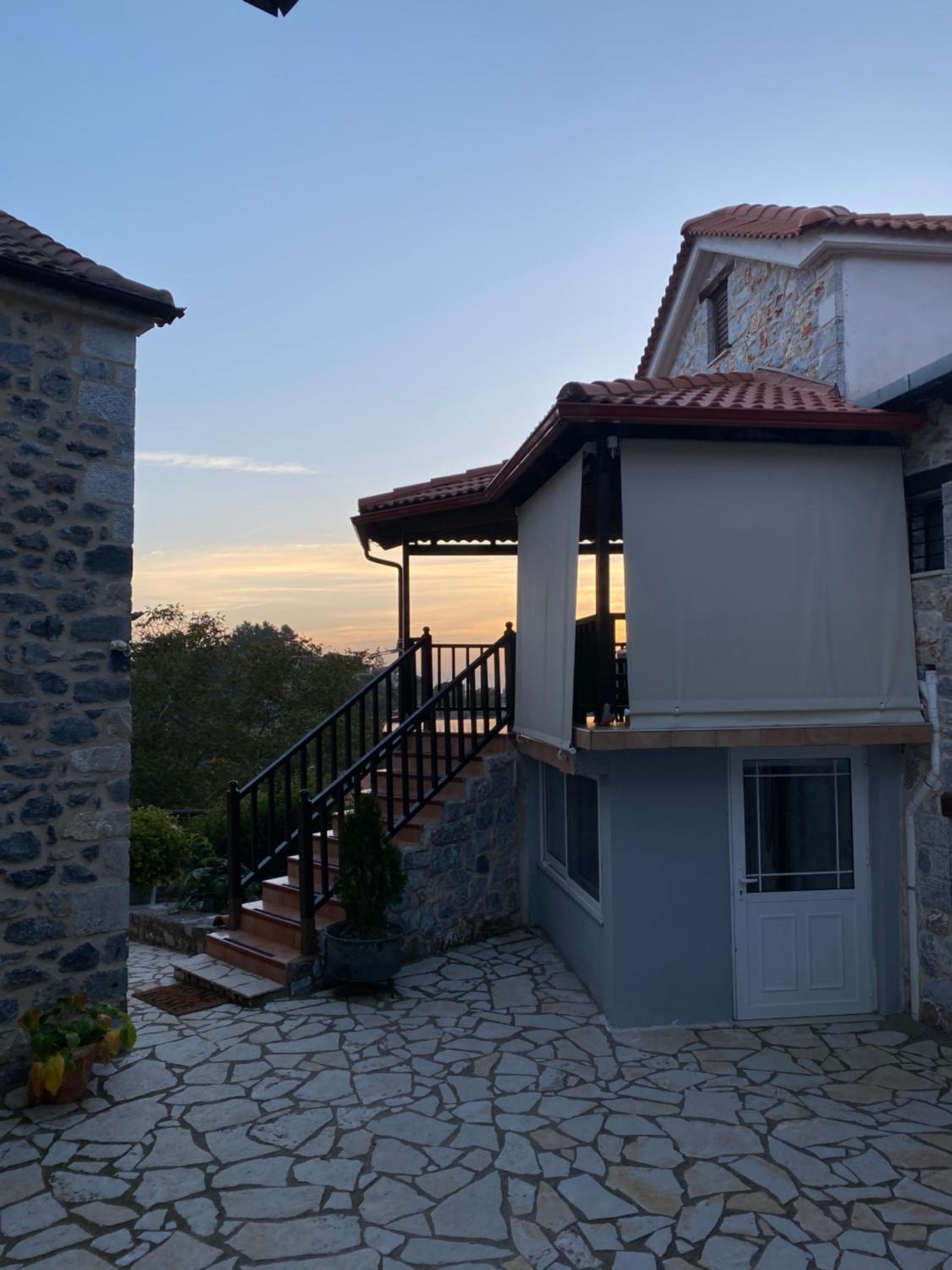 Two-Bedroom House - Photo 24
