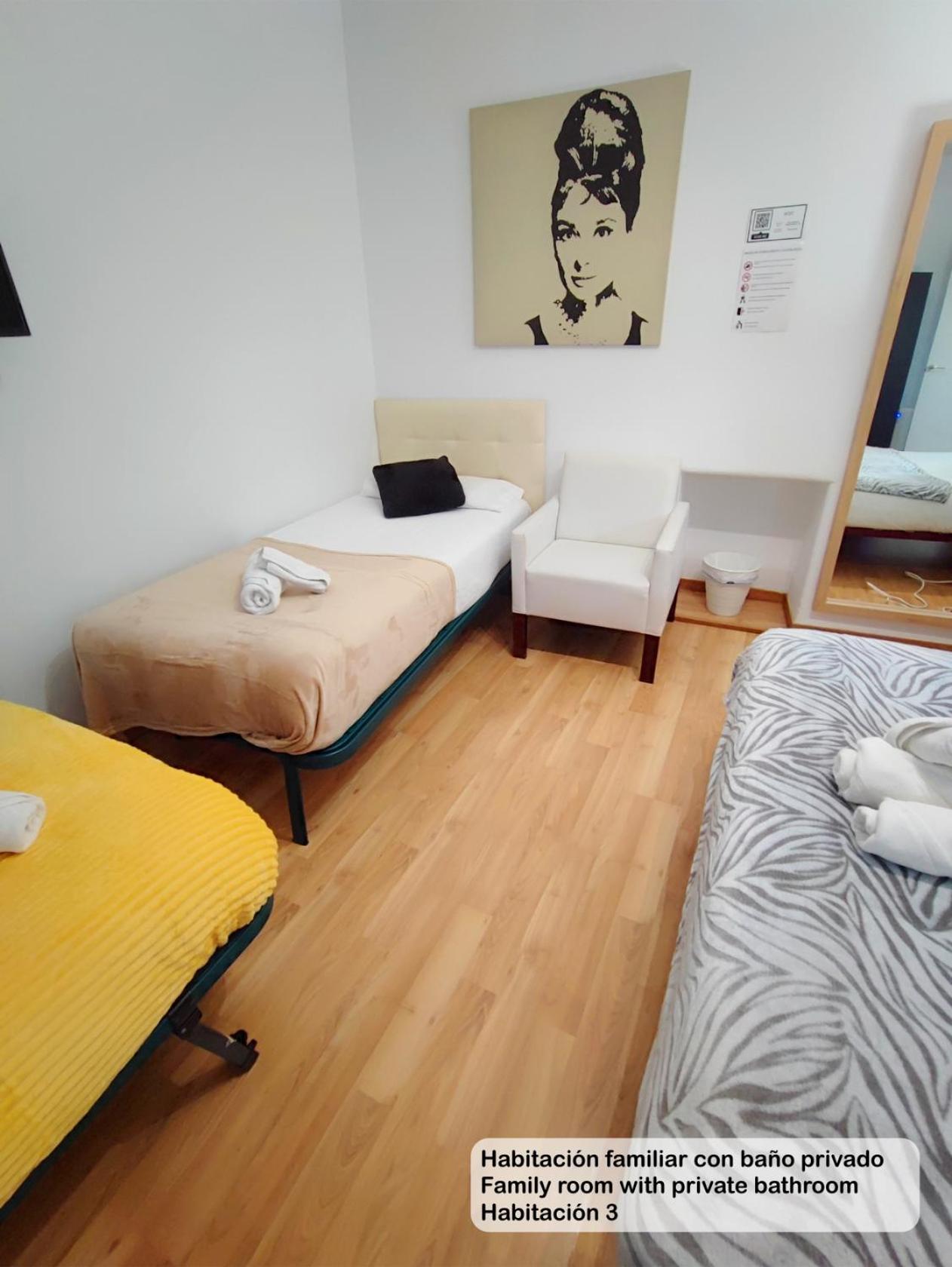 Habitación familiar con baño privado