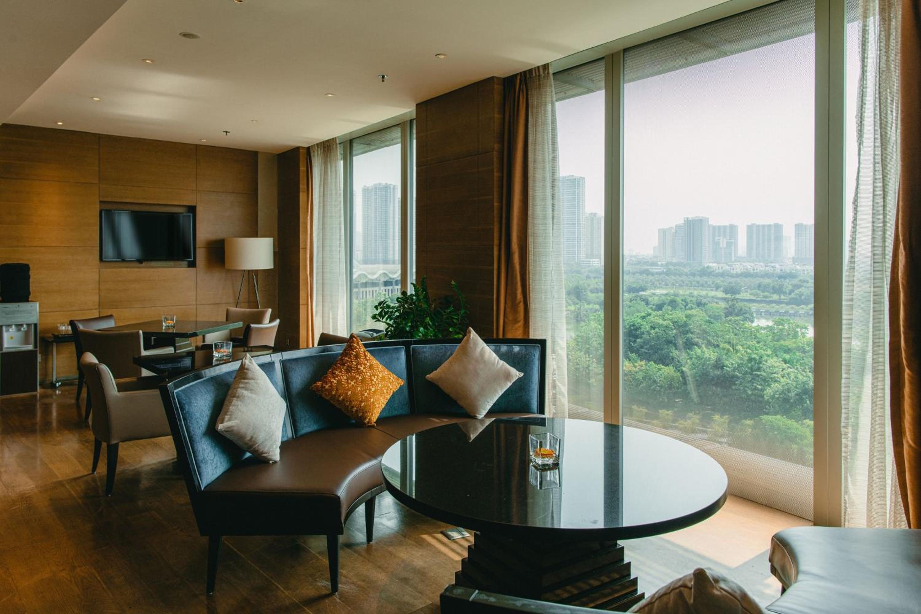Family Suite, Executive Lounge Access photo 3