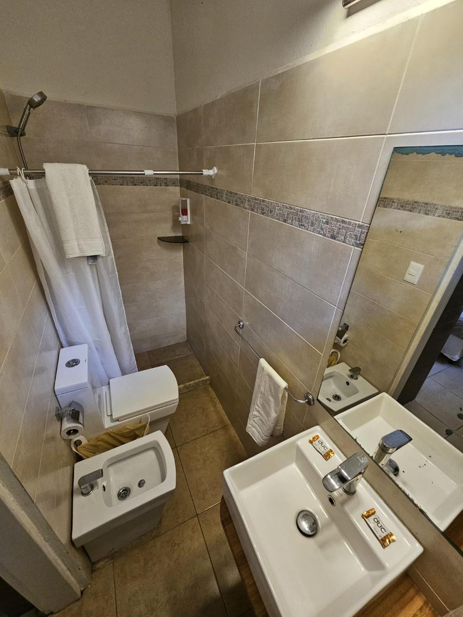 Standard Twin Room photo 3