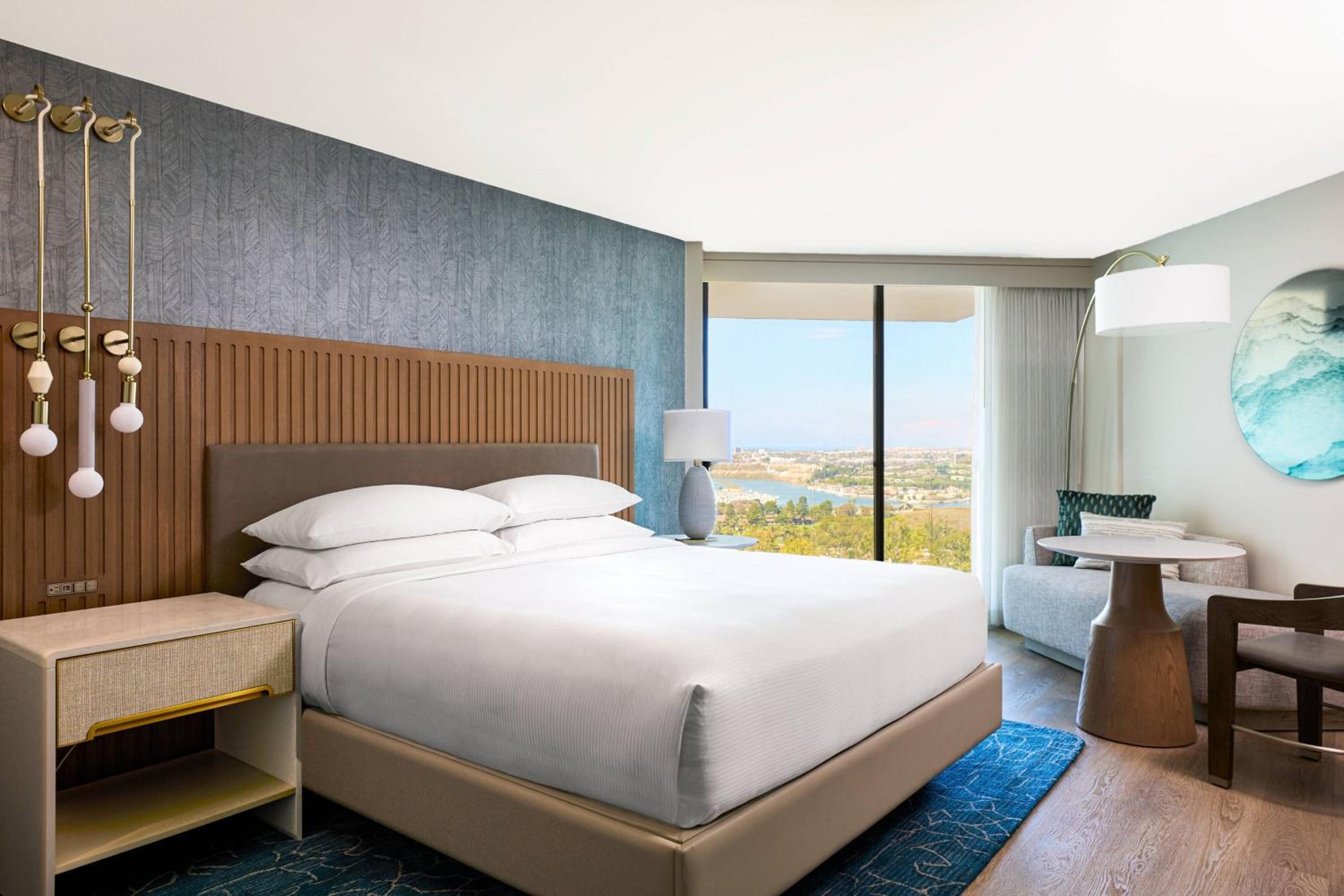 King Room with Partial Ocean View - Photo 2