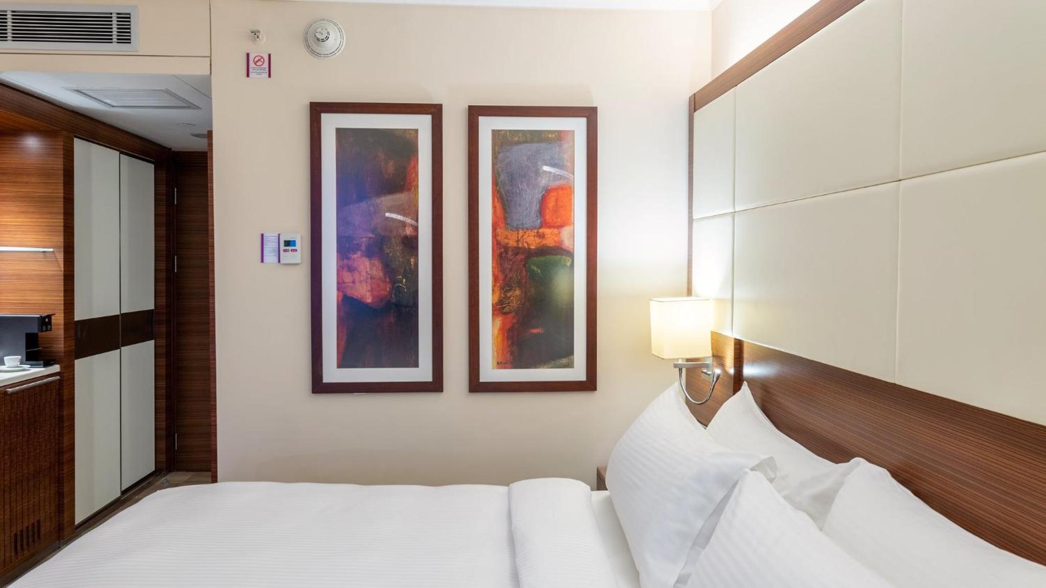 Standard Room - Photo 1
