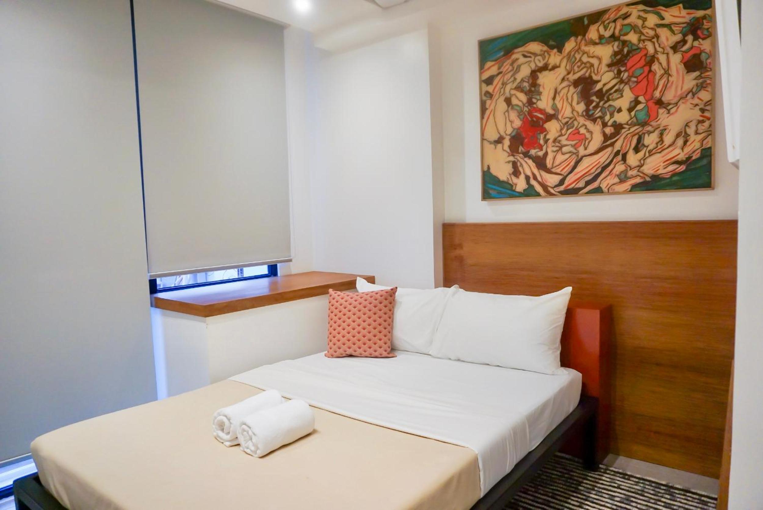 Standard Double Room - Photo 9