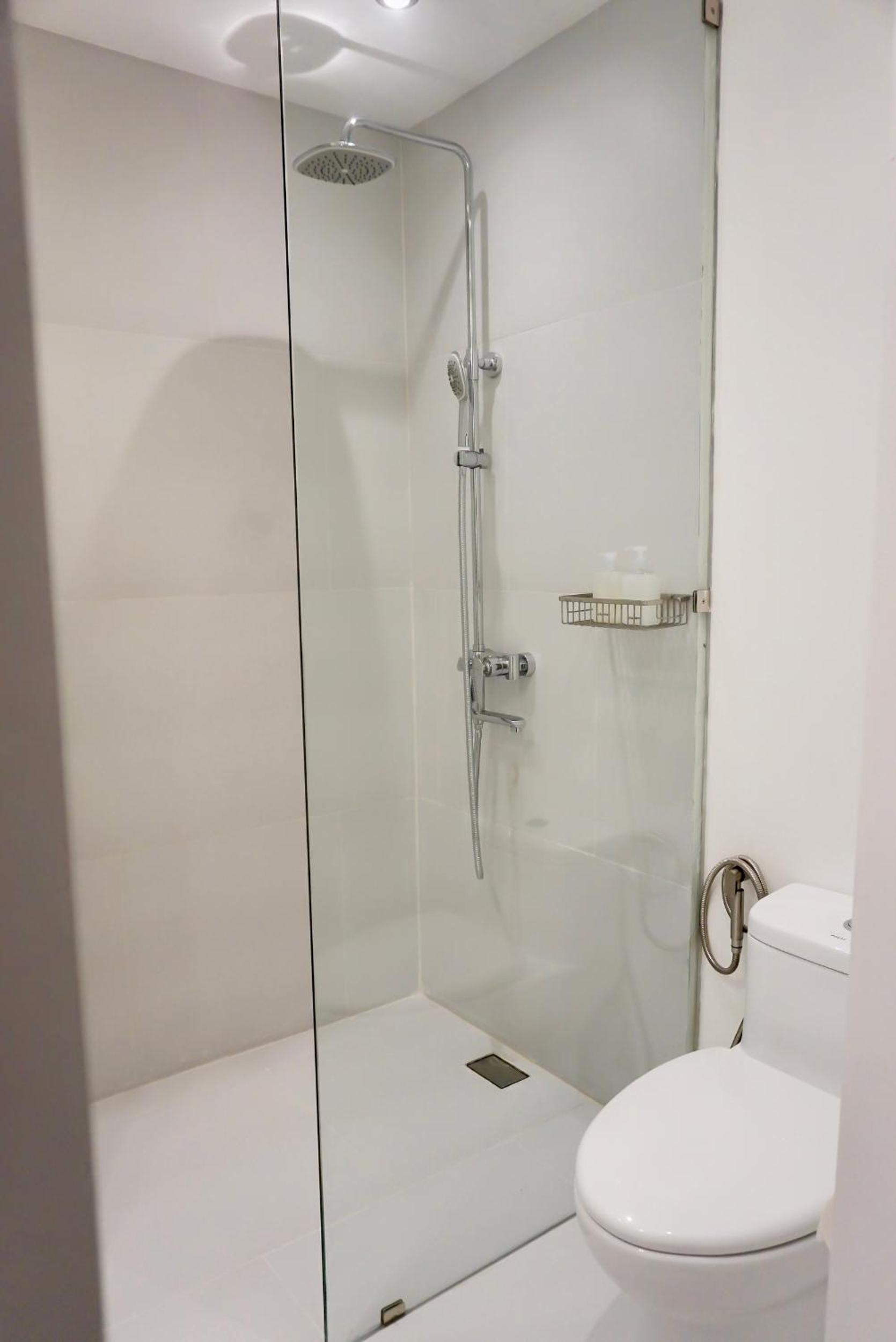 Standard Double Room - Photo 12