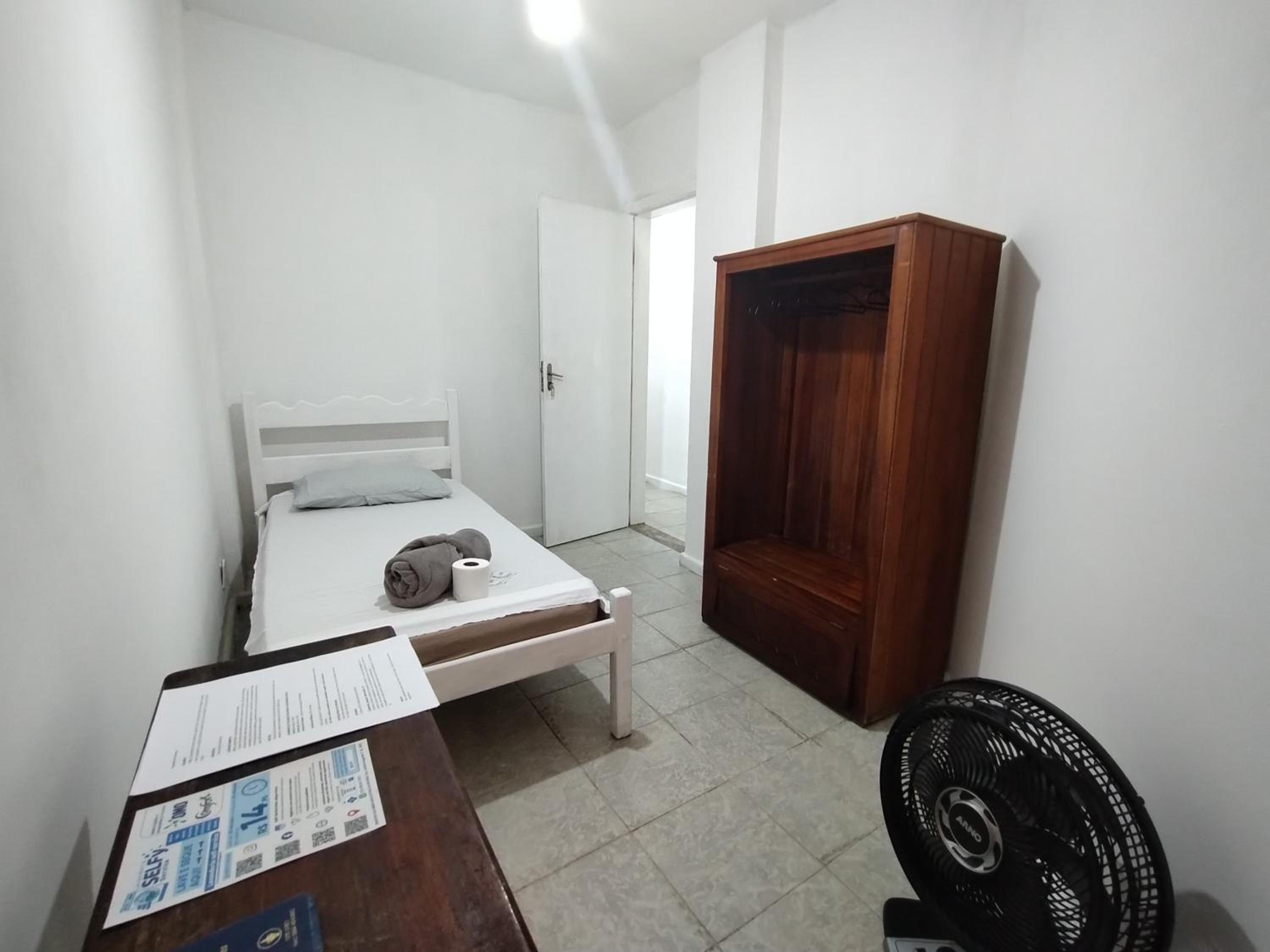 Single Room With Shared Bathroom photo 1