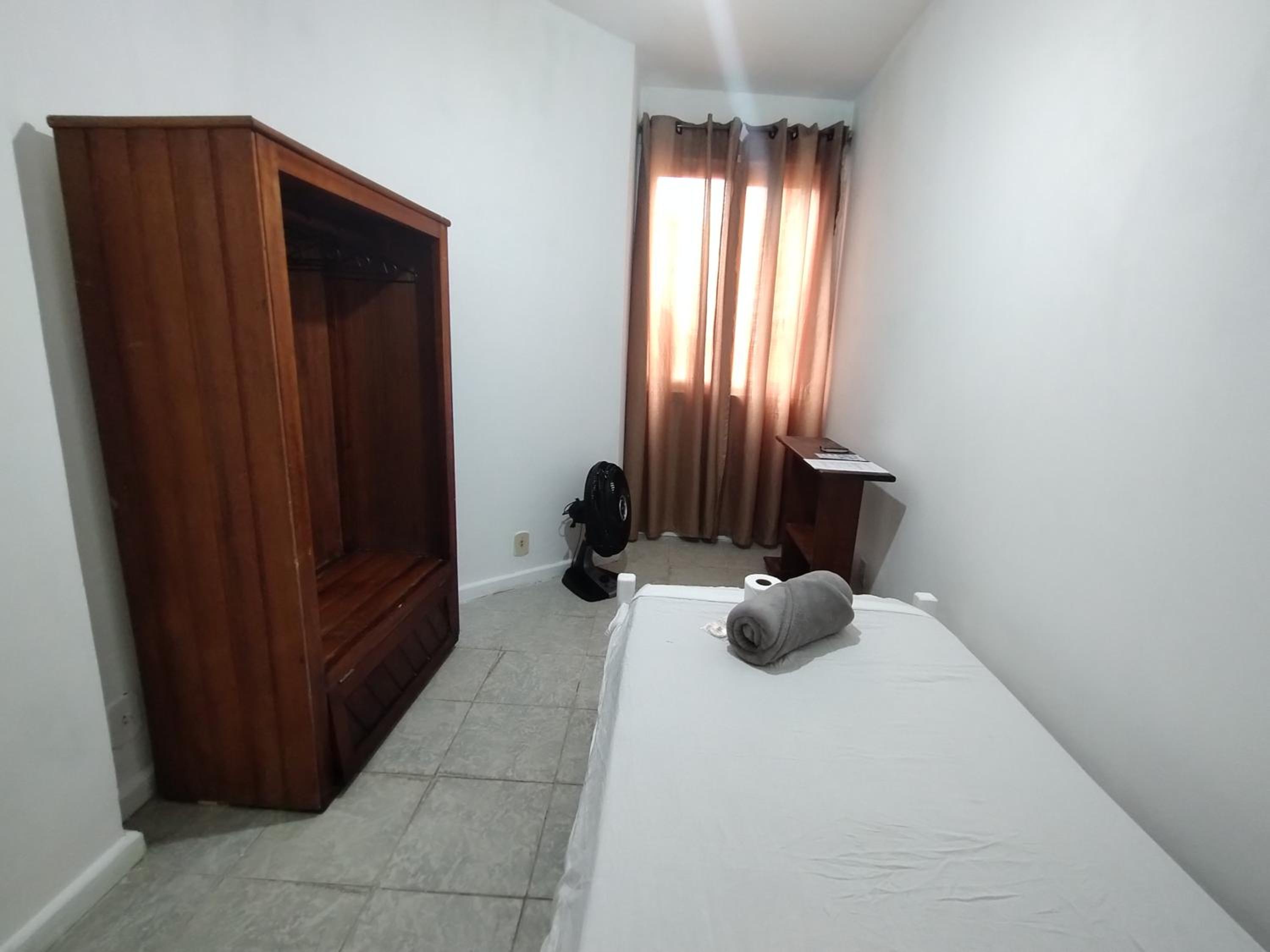 Single Room With Shared Bathroom photo 2
