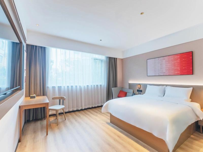 Deluxe Business Suite