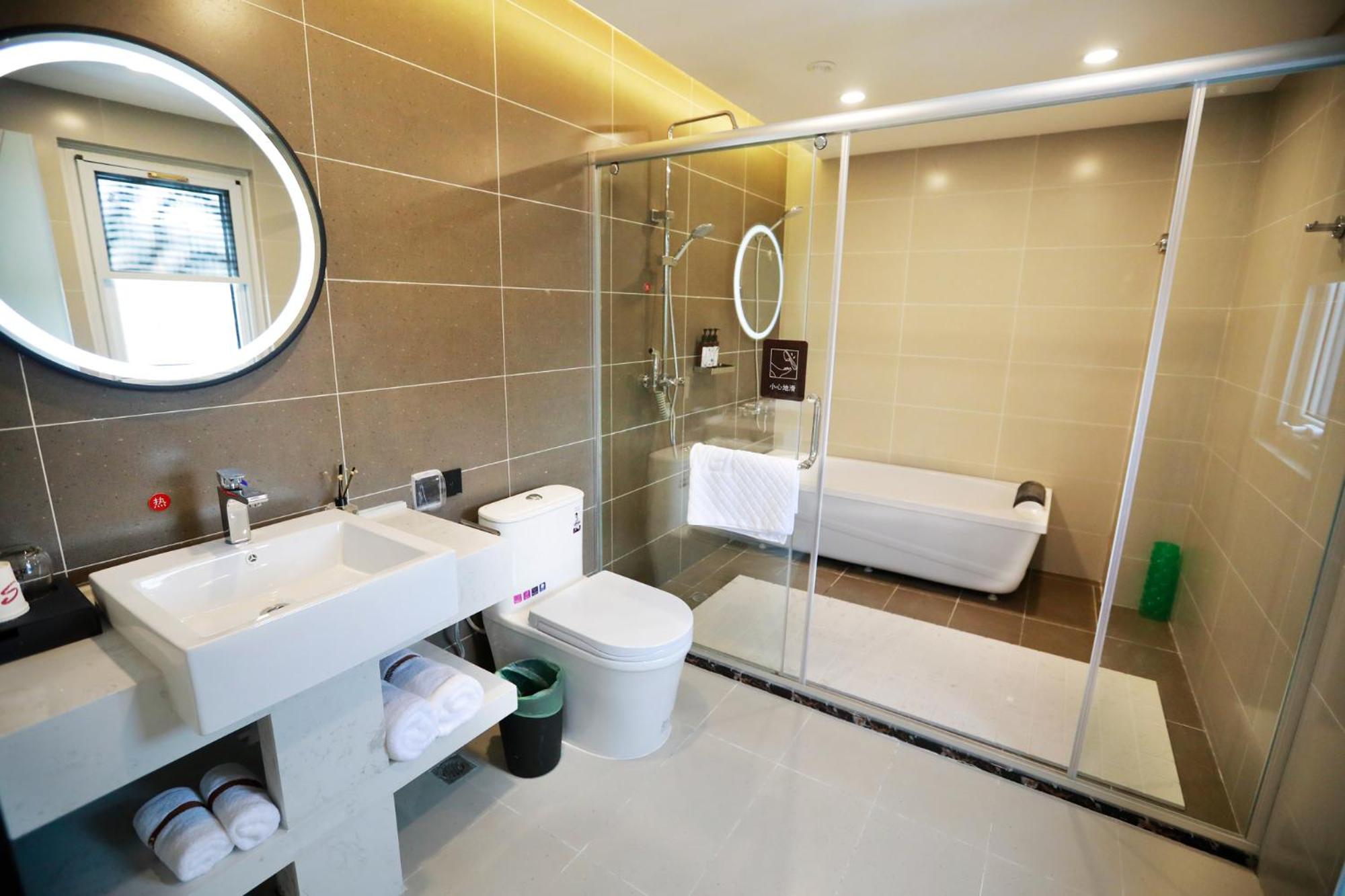 Selected Double Room photo 3