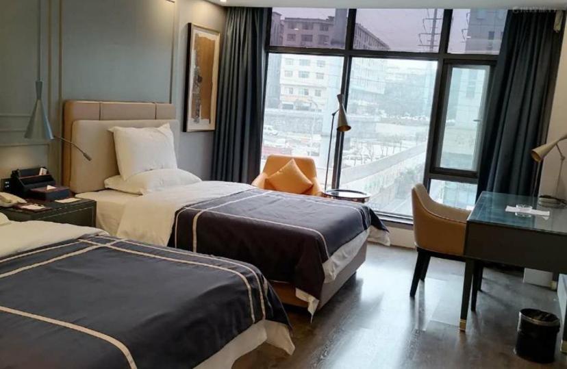 Deluxe Twin Room photo 2