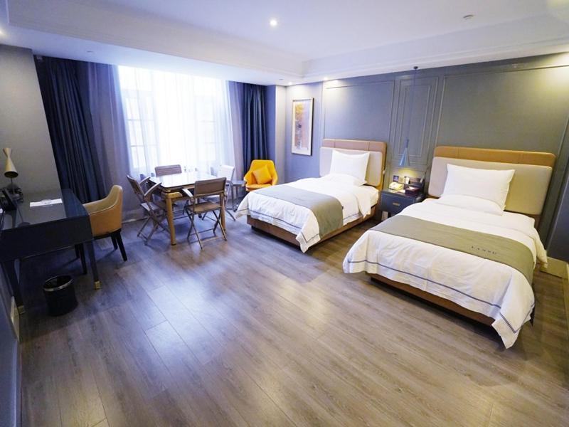 Standard Twin Room photo 2