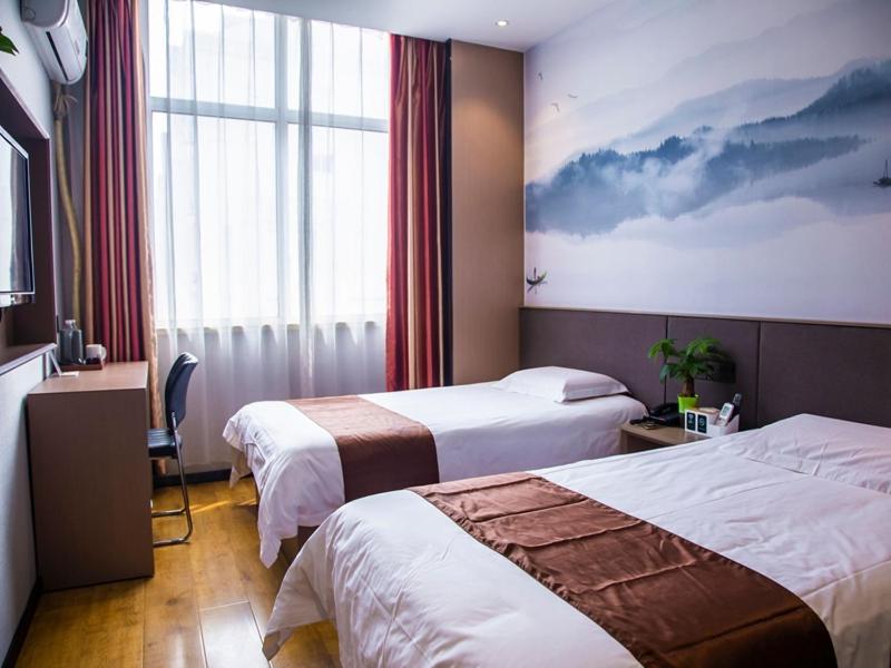 Standard Twin Room photo 1