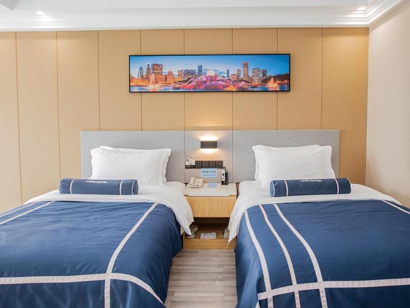 Twin Room With Special Theme  photo 3