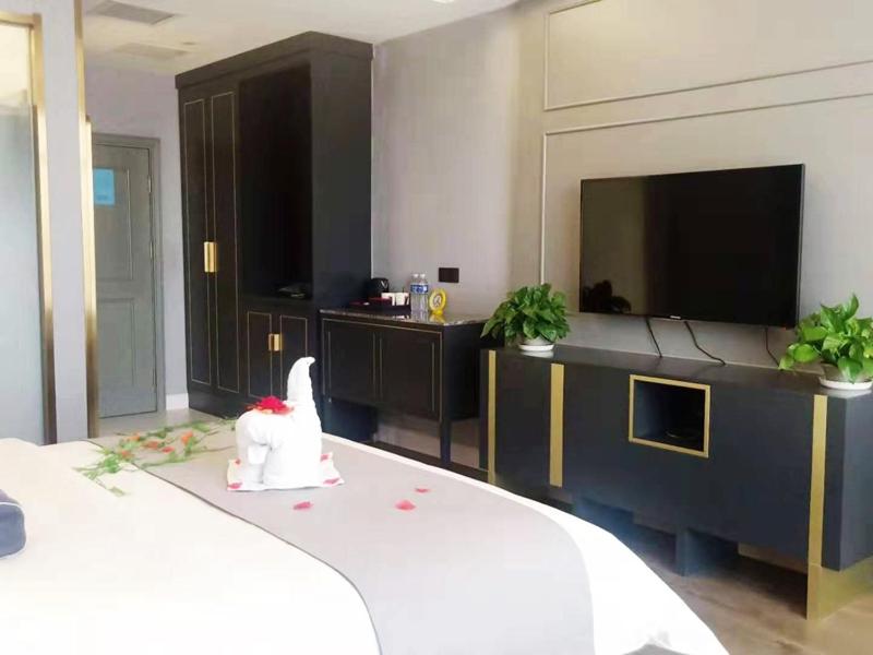 Deluxe Double Room photo 2