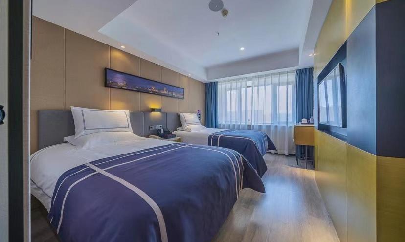Lanyi Twin Room photo 2