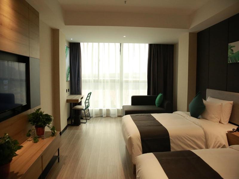 Premium Twin Room photo 2