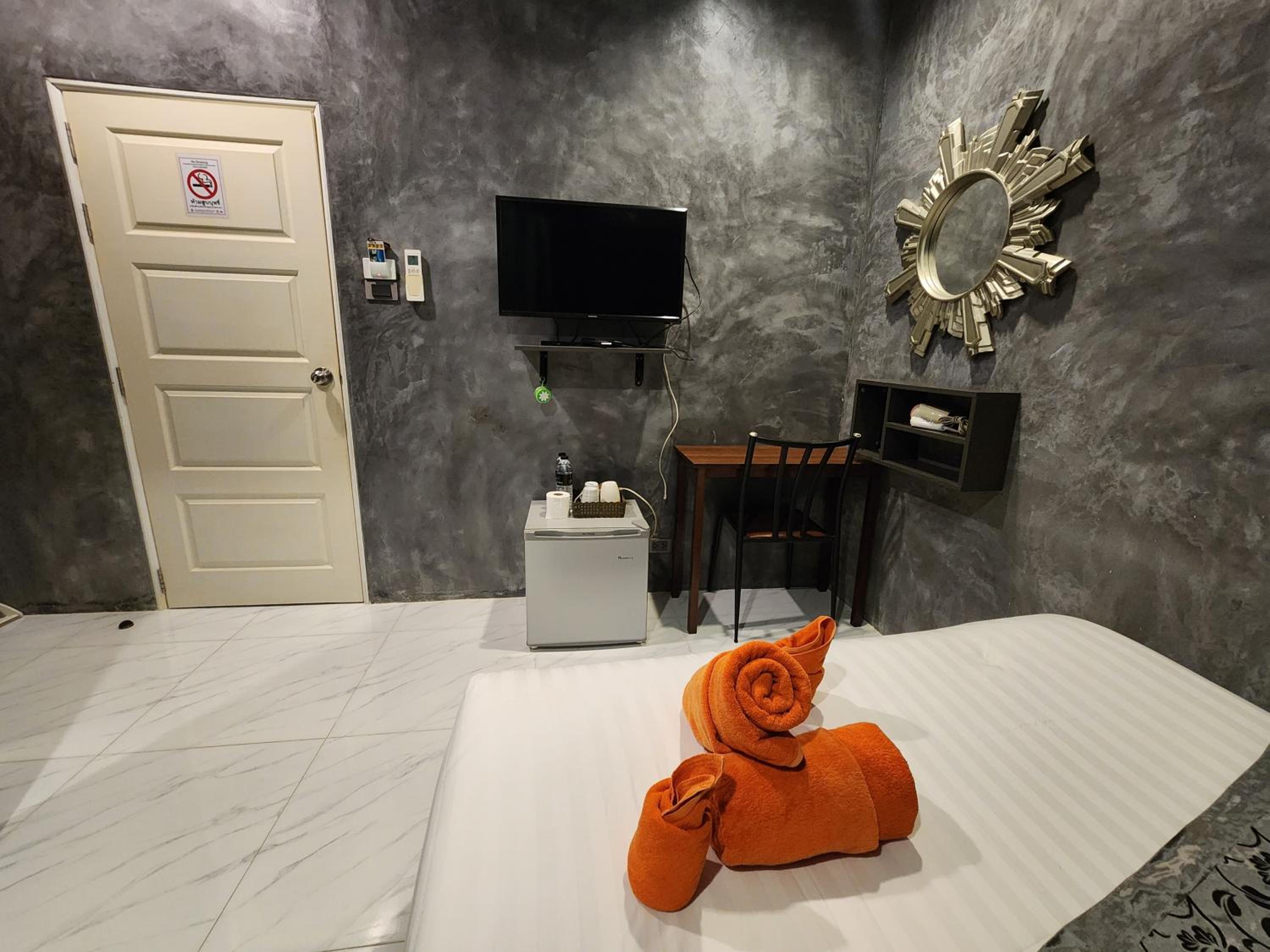 Superior Room with Garden View - Photo 15