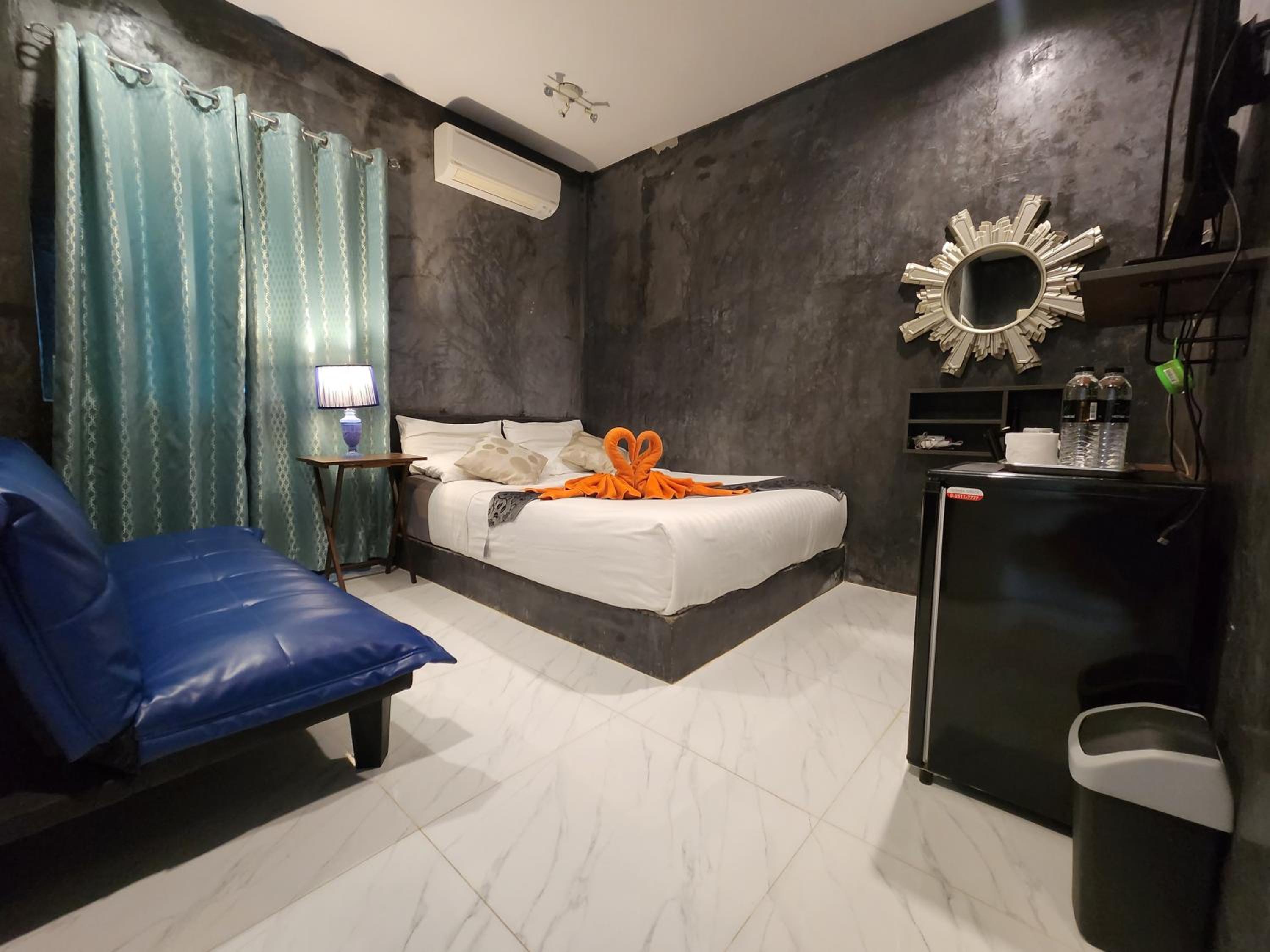 Deluxe Room with Garden View - Photo 2