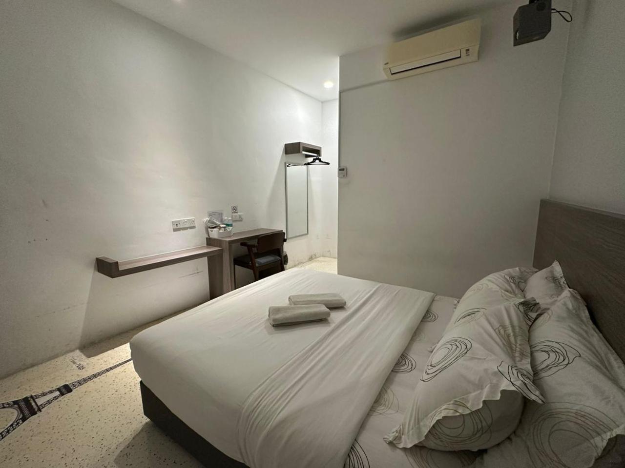 Deluxe Double Room photo 3